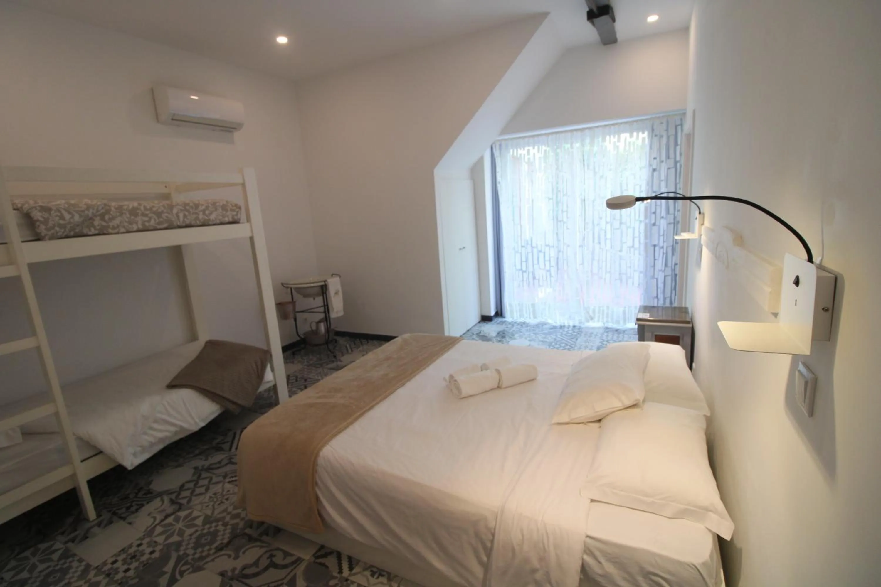 Bedroom, Bed in Villas de Cintra