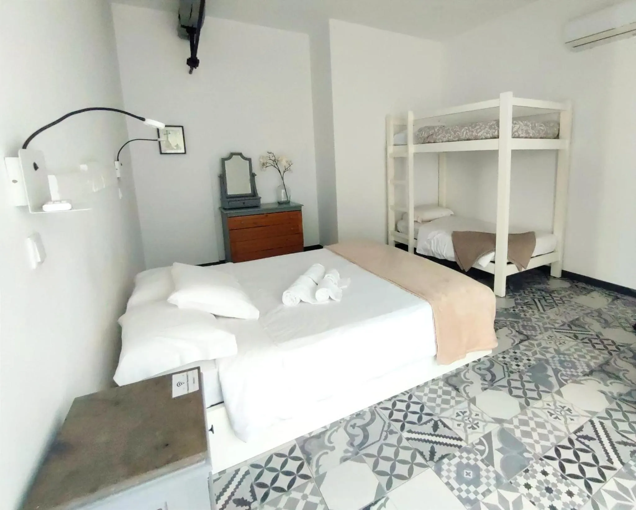 Bedroom, Bed in Villas de Cintra