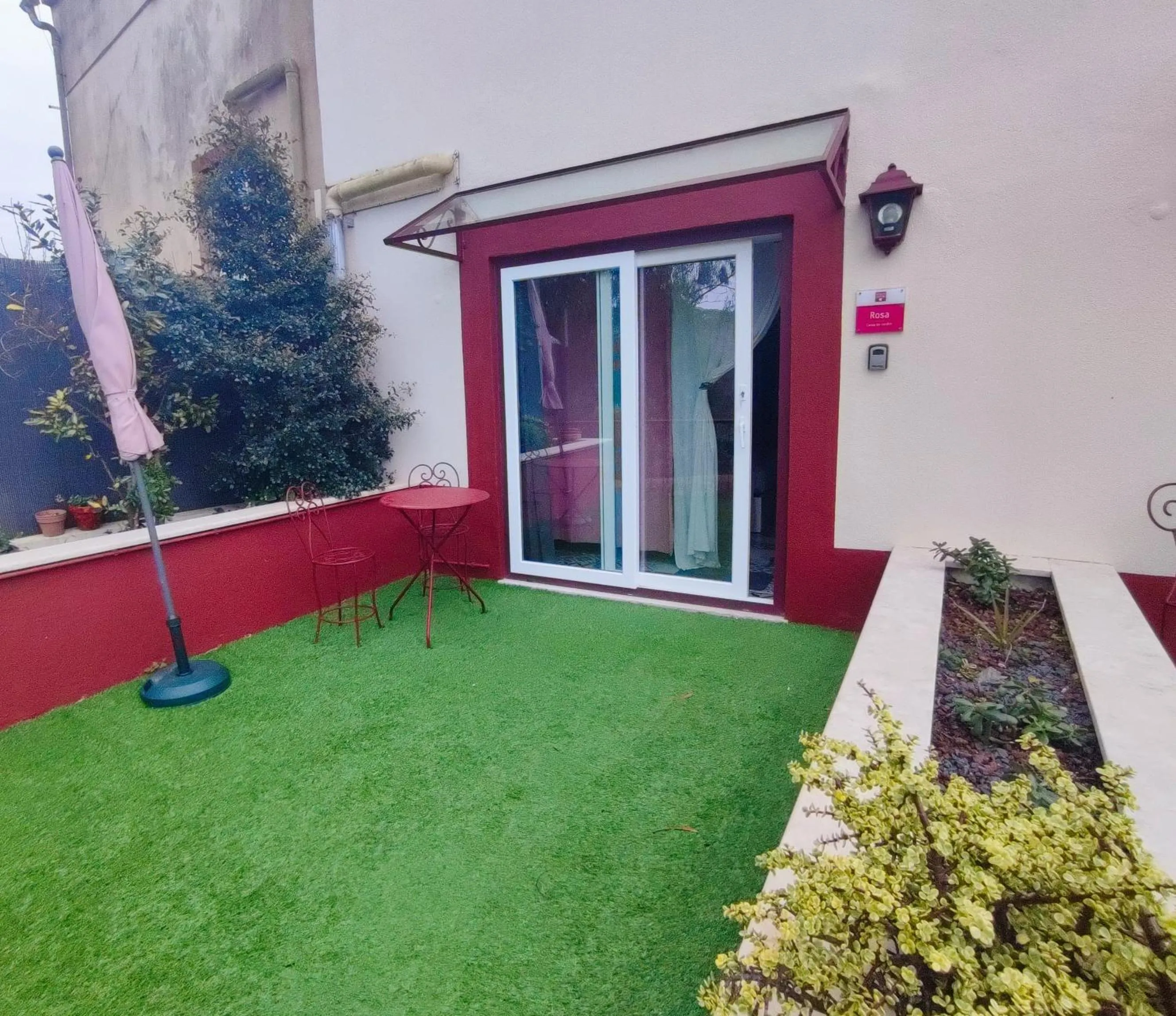 Facade/entrance in Villas de Cintra