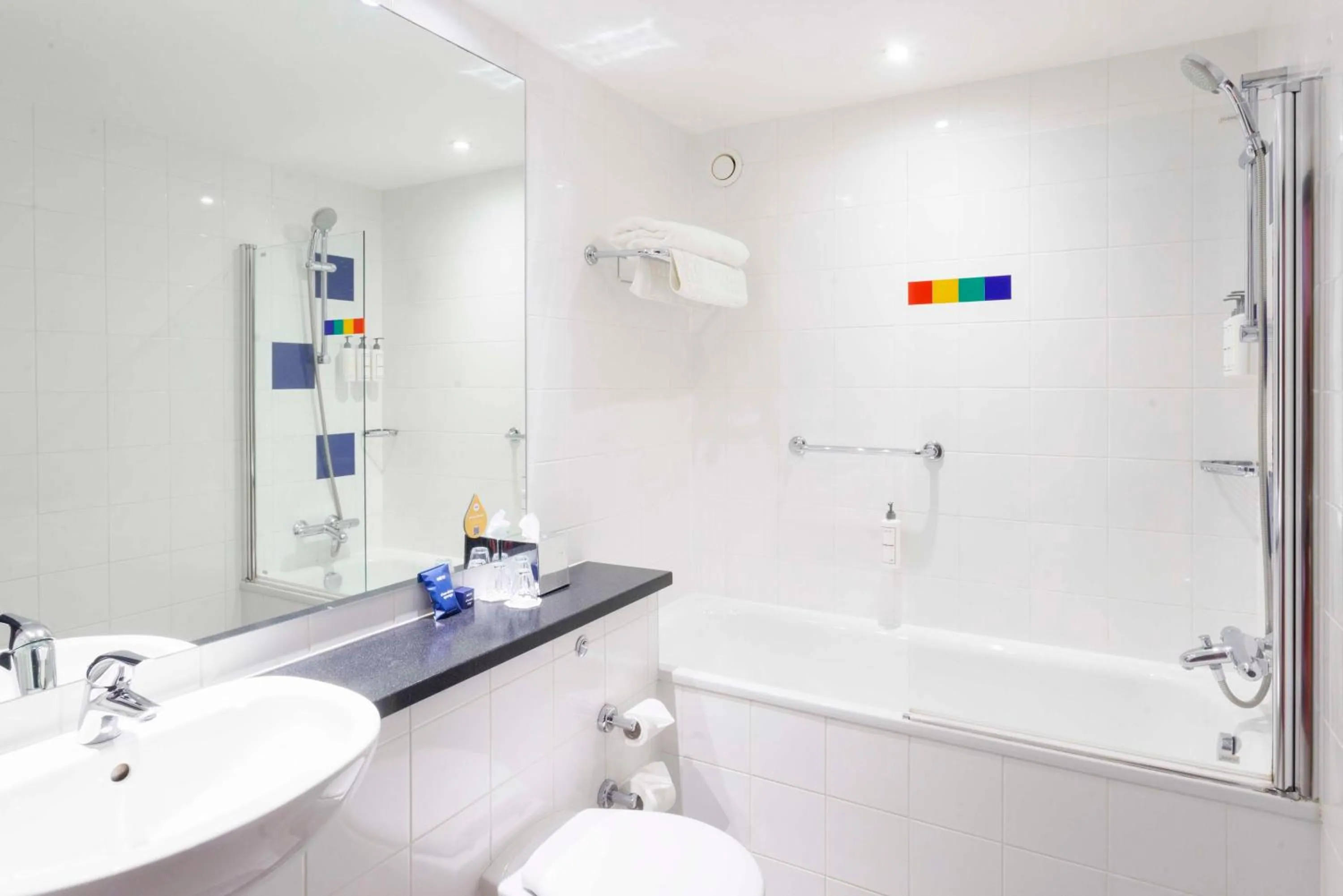 Bathroom in Park Inn by Radisson Aberdeen