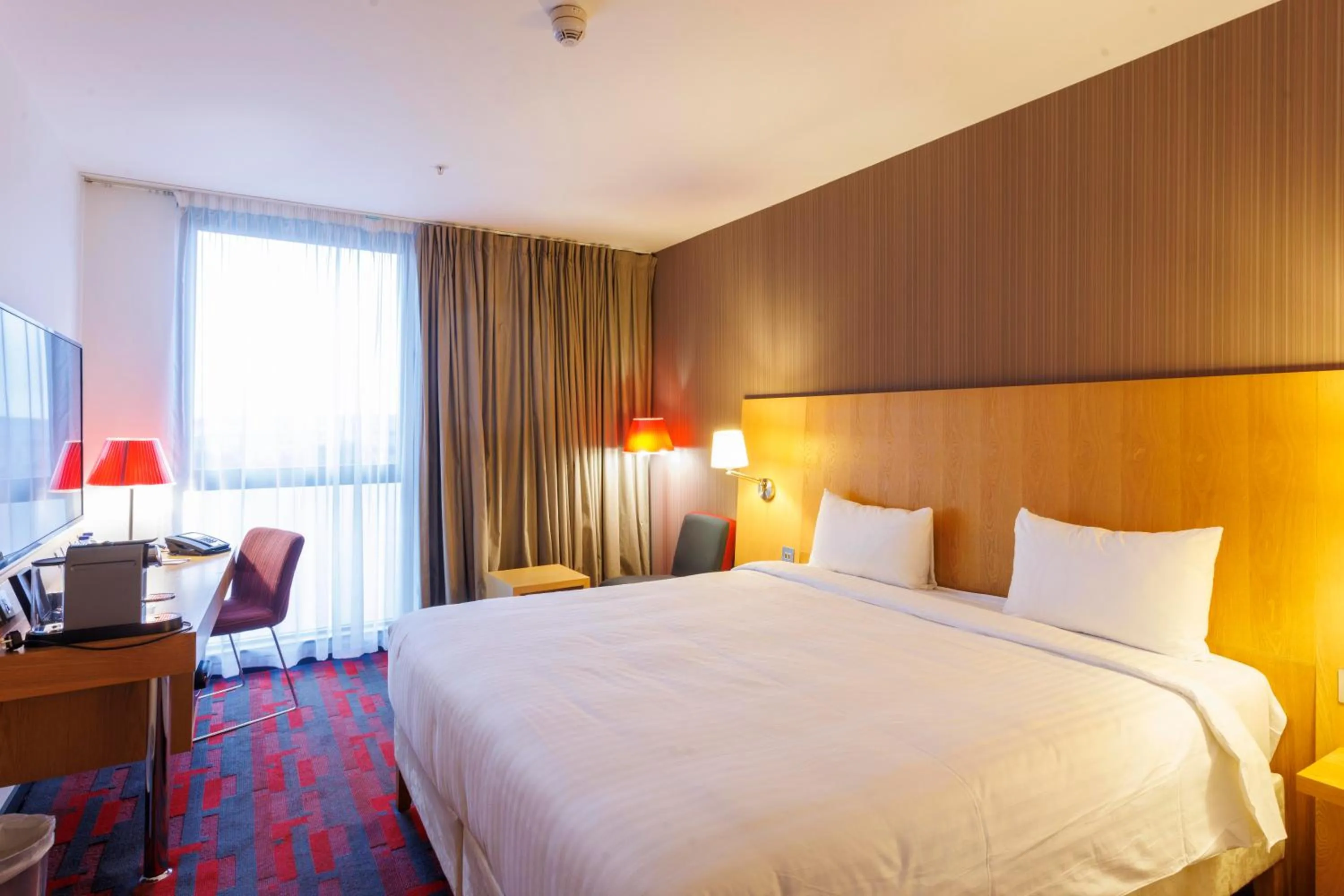 Bed in Park Inn by Radisson Aberdeen