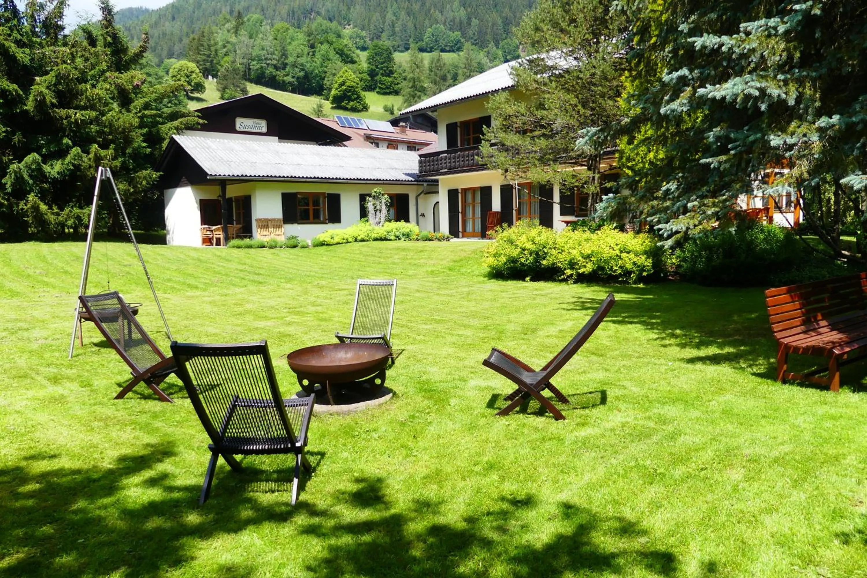 Garden view in Ferienwohnungen Familie Wetzlinger