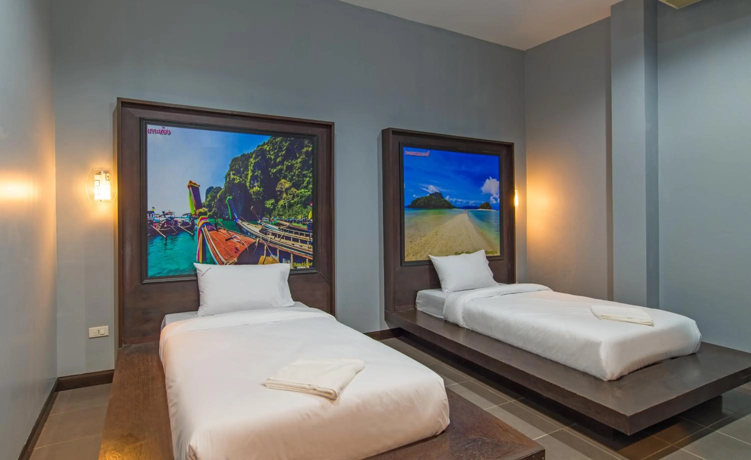 Photo of the whole room, Bed in Krabi Home Town Boutique