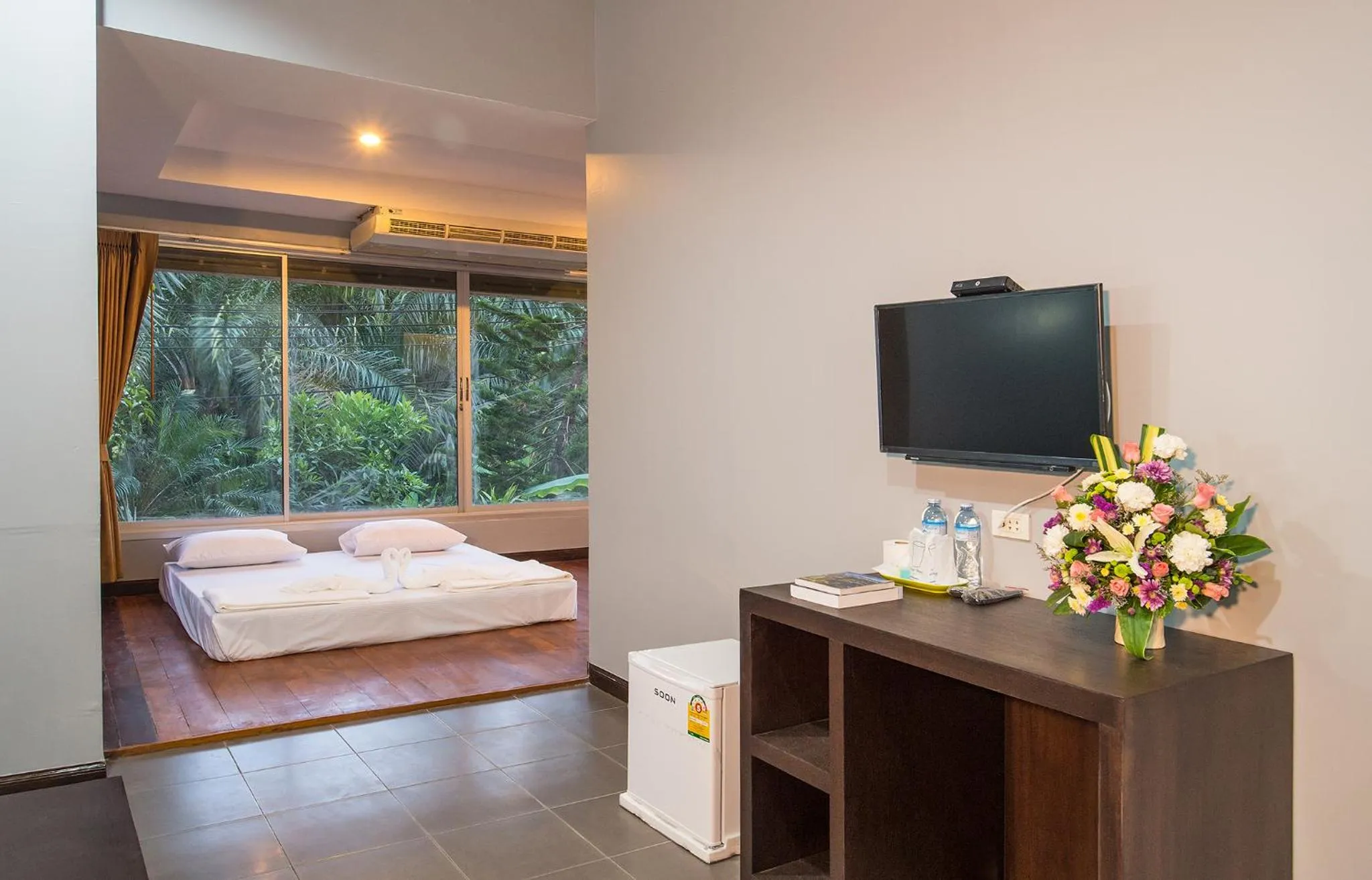 Garden, Bed in Krabi Home Town Boutique