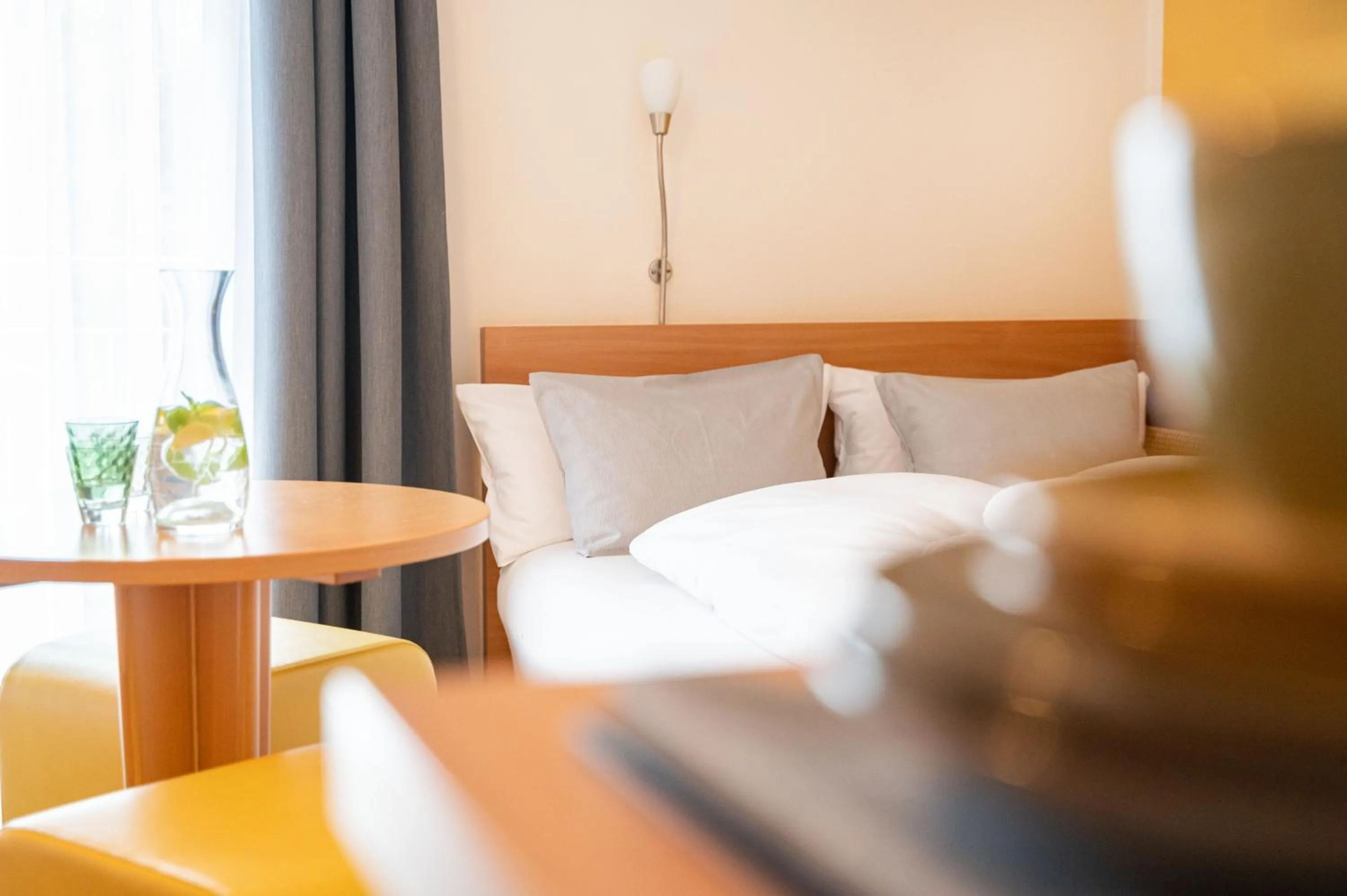 Bed in Gästehaus Zehmerhof bei Erding