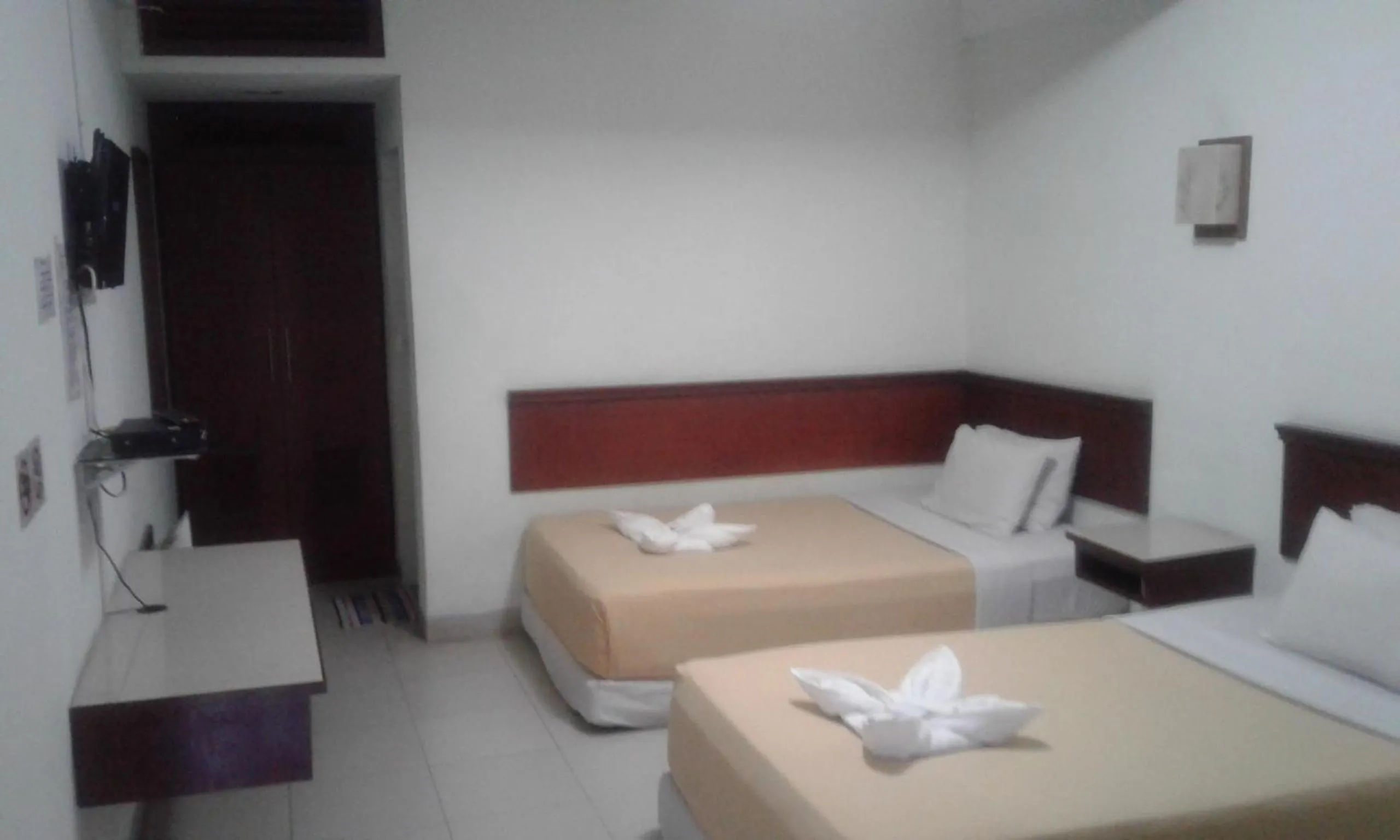 Bed in Pandu Lakeside Hotel Parapat