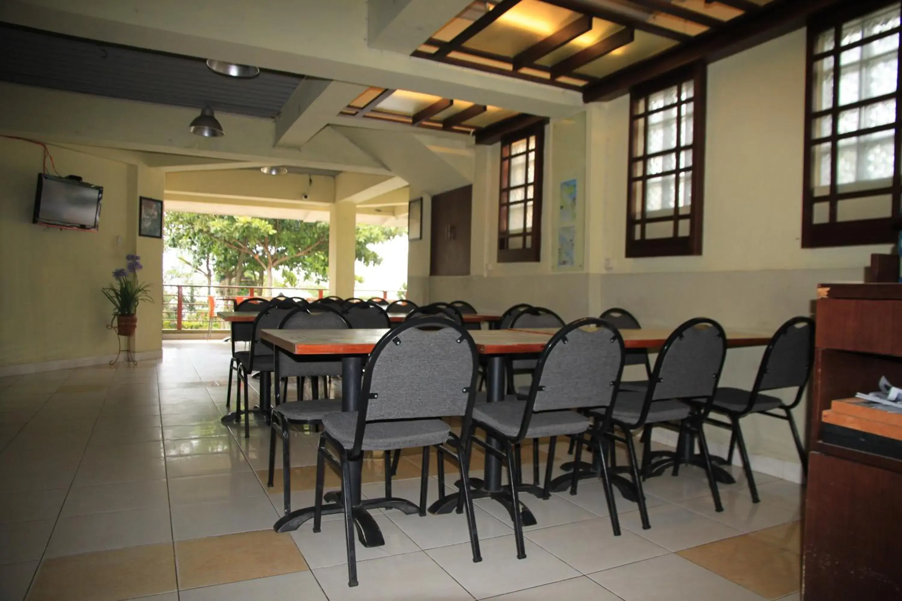 Restaurant/places to eat in Pandu Lakeside Hotel Parapat Restaurant/places to eat in Pandu Lakeside Hotel Parapat