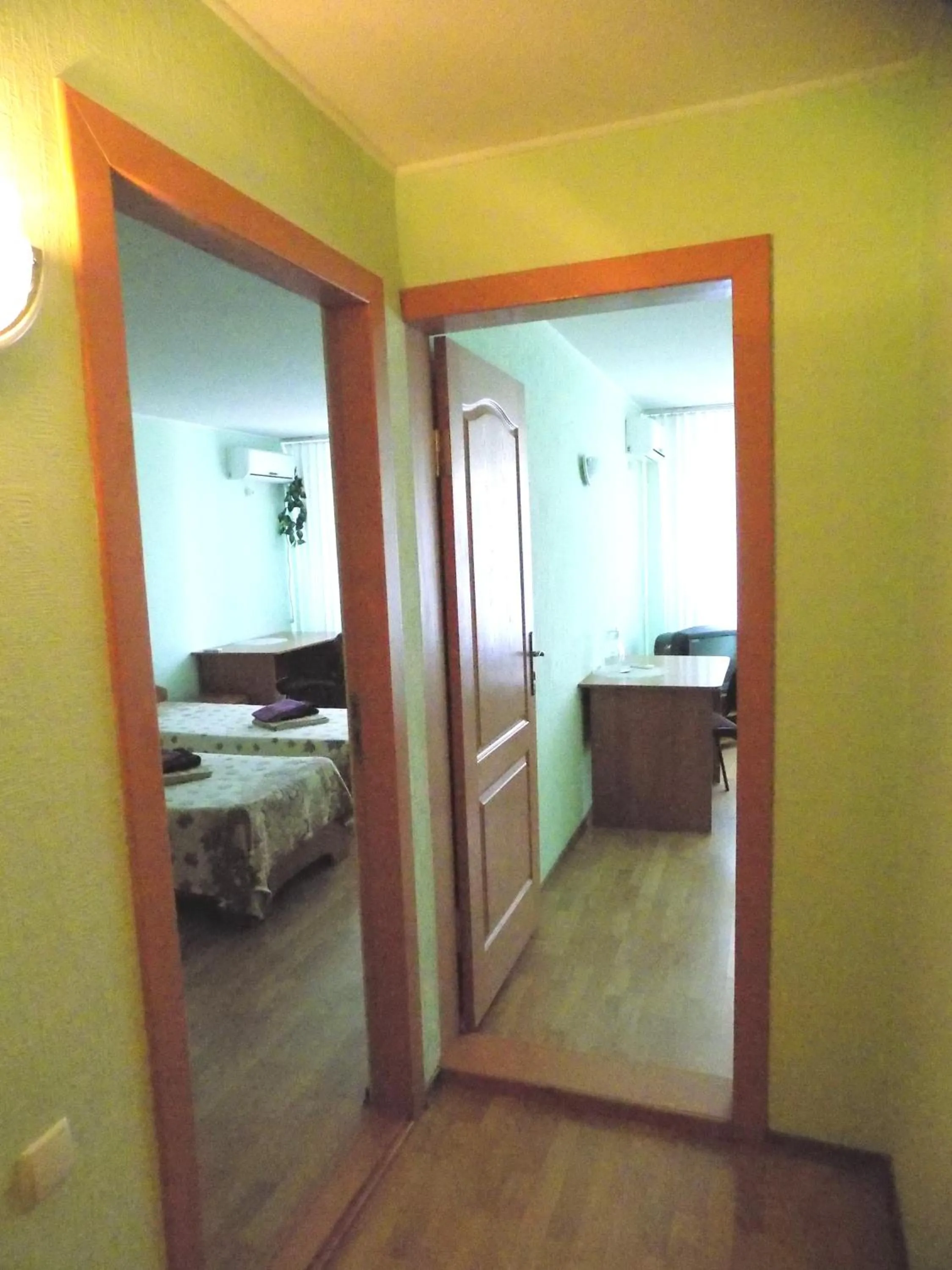 Twin Room in Elektromash Hotel