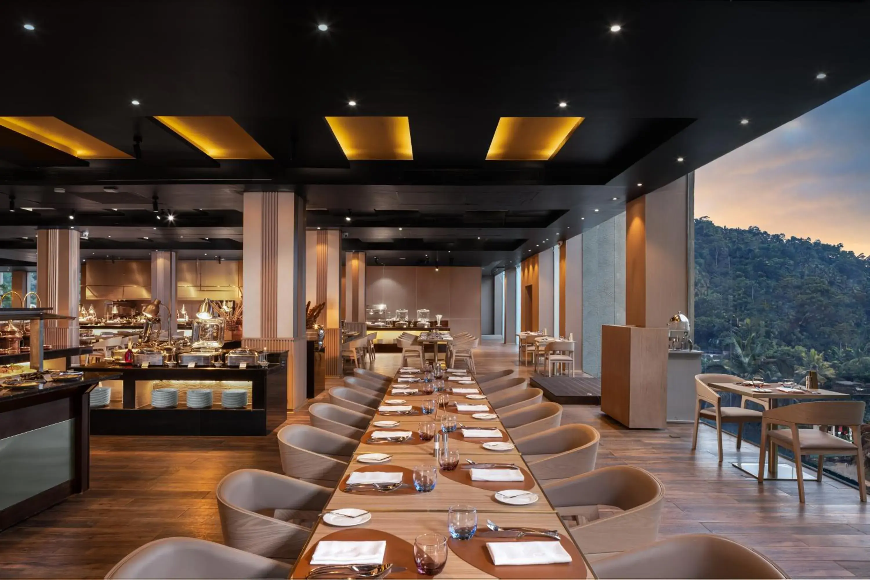 Restaurant/places to eat in The Golden Crown Hotel Restaurant/places to eat in The Golden Crown Hotel