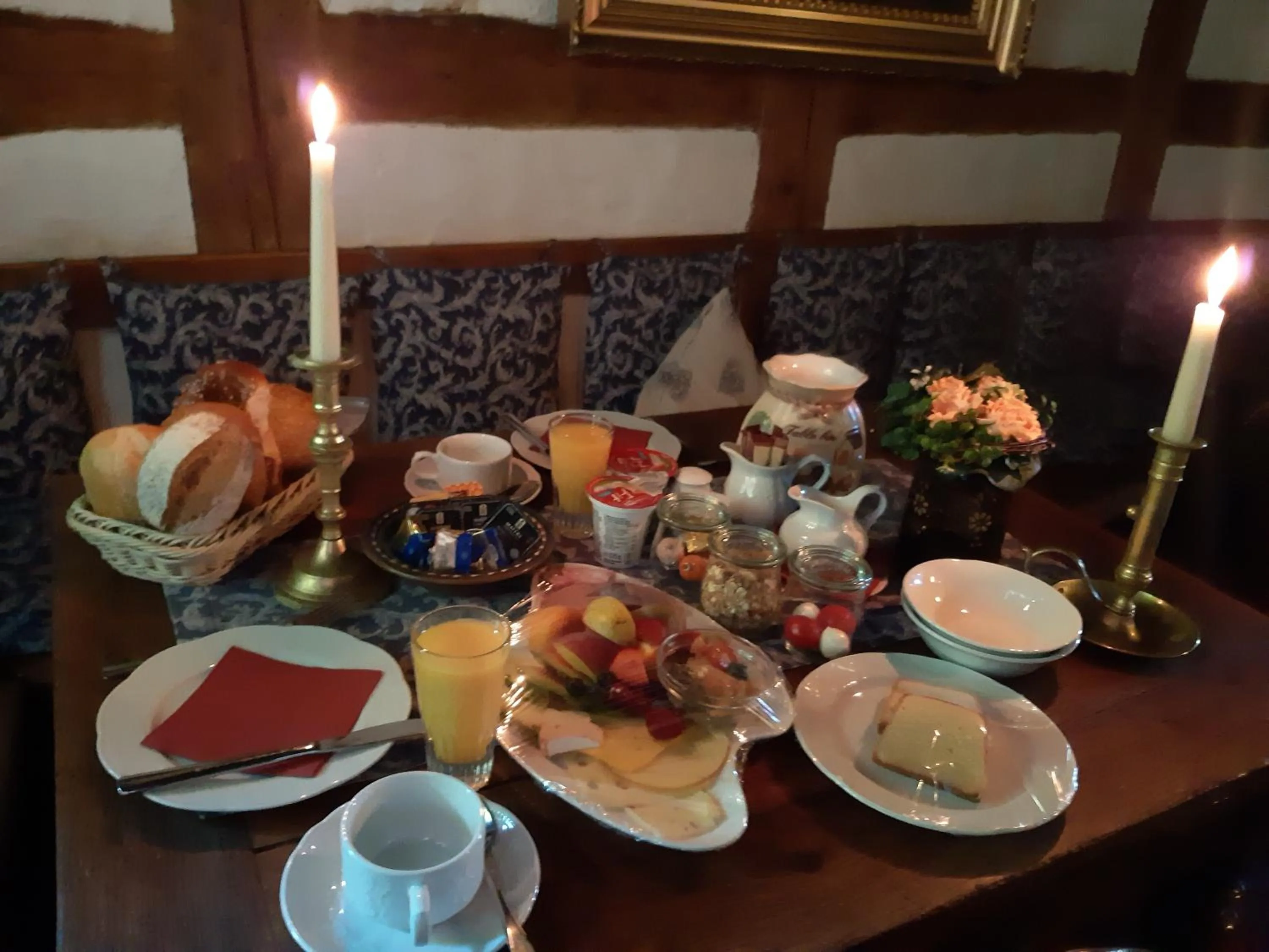 Breakfast in Altfraenkische Weinstube