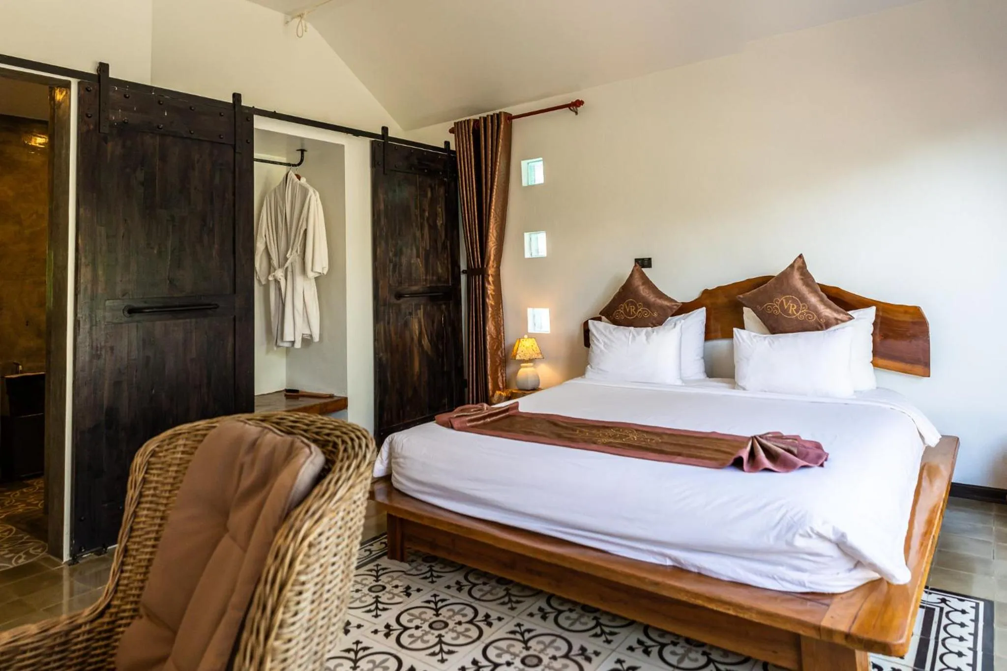 Bedroom, Bed in Victory Road Villas