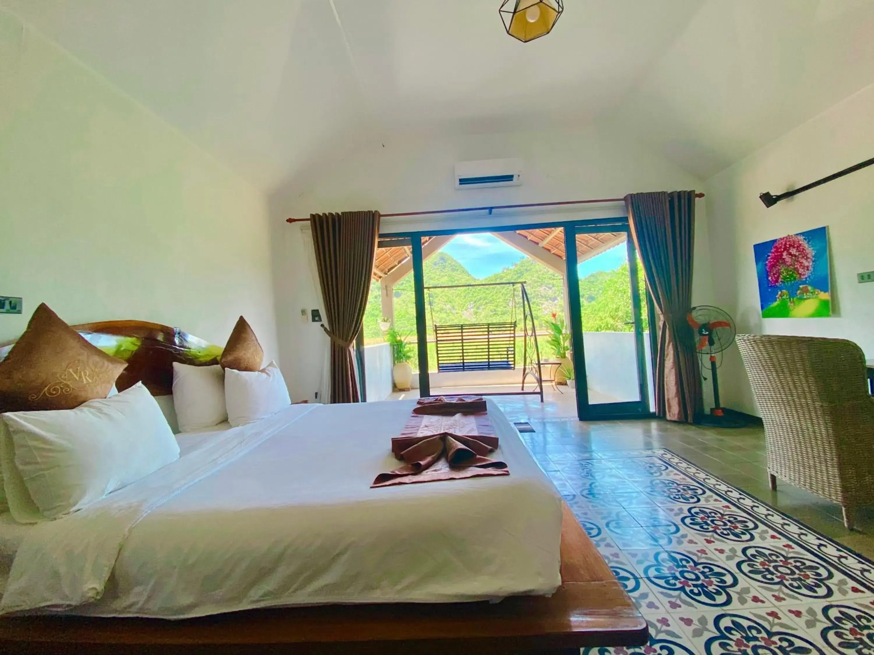 Bedroom, Bed in Victory Road Villas Bedroom, Bed in Victory Road Villas