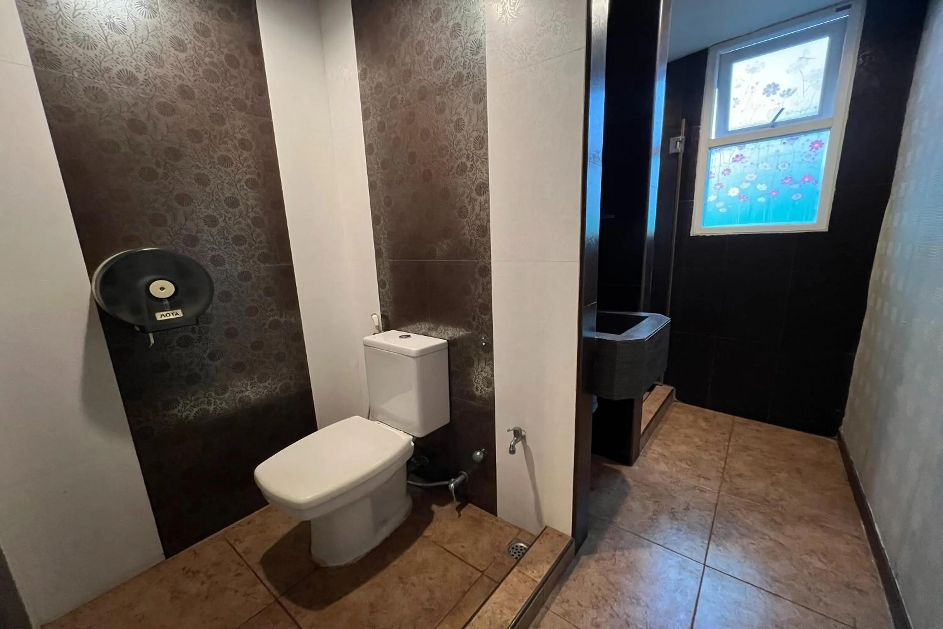 Toilet in Sabai Sabai@Sukhumvit Hotel