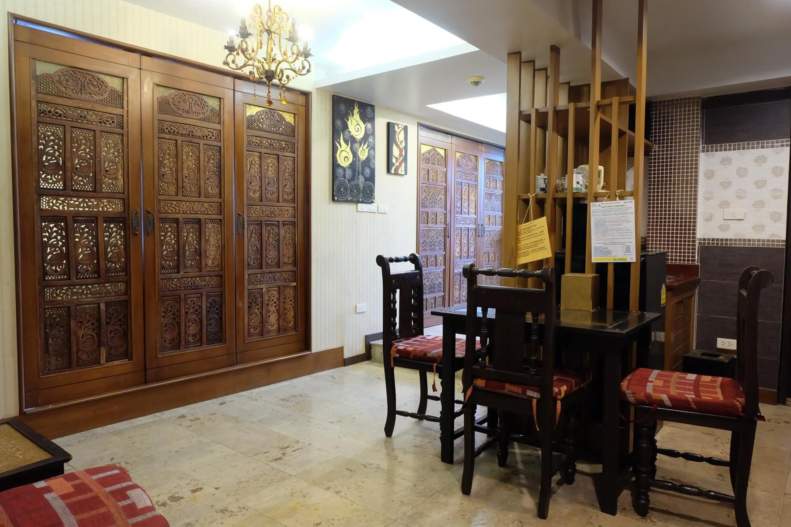 Dining area in Sabai Sabai@Sukhumvit Hotel