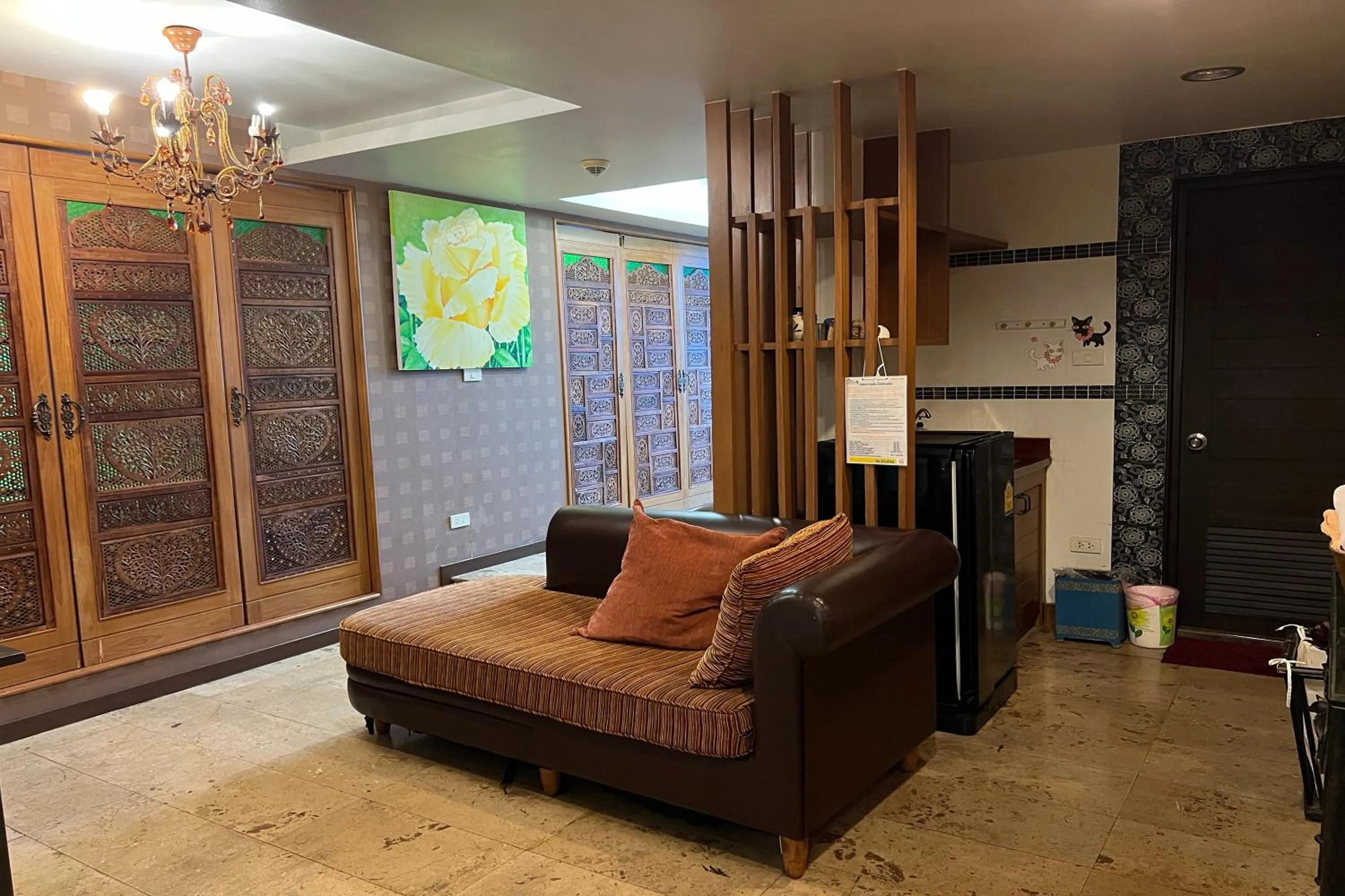 Seating area in Sabai Sabai@Sukhumvit Hotel