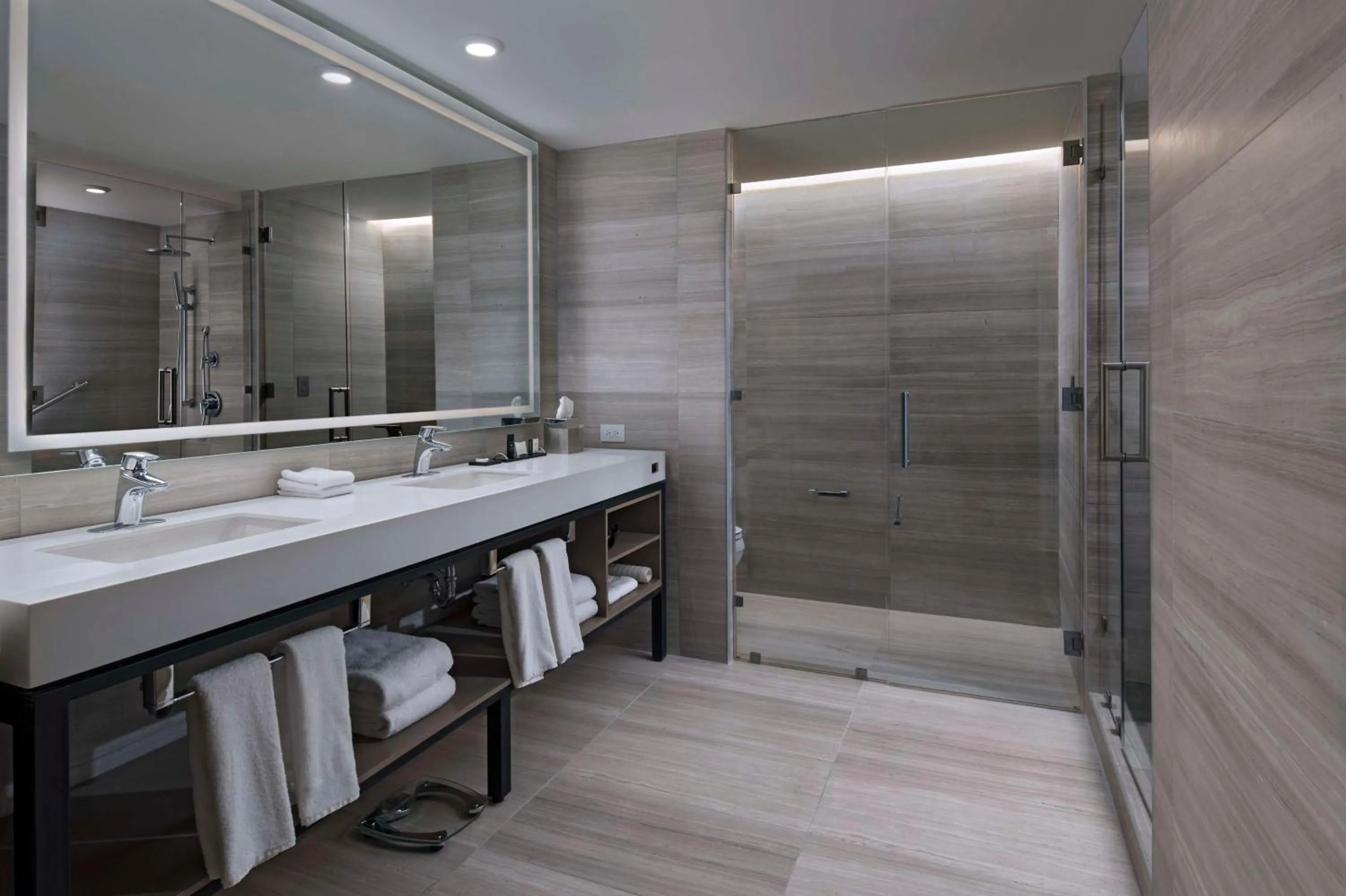 Bathroom in Hyatt Centric Guatemala City