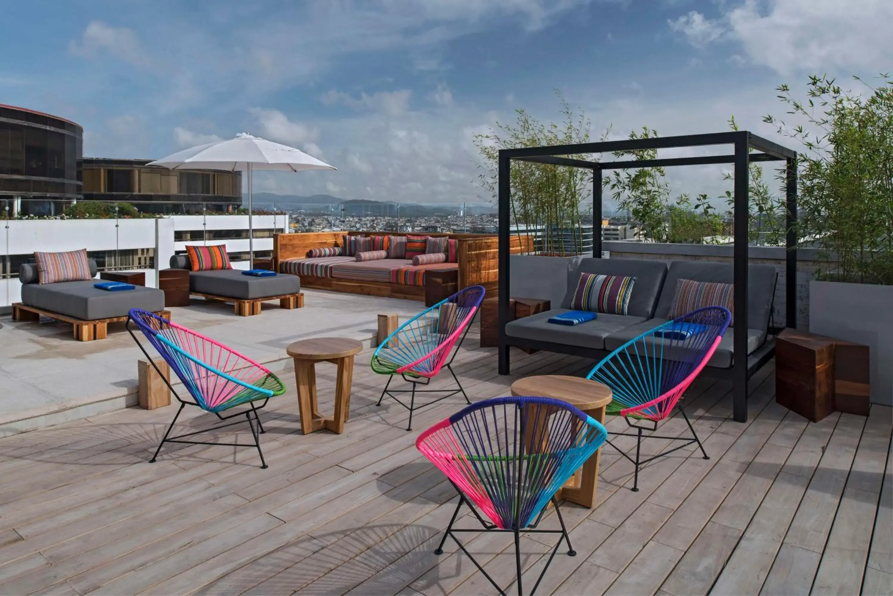 Swimming pool in Hyatt Centric Guatemala City Swimming pool in Hyatt Centric Guatemala City