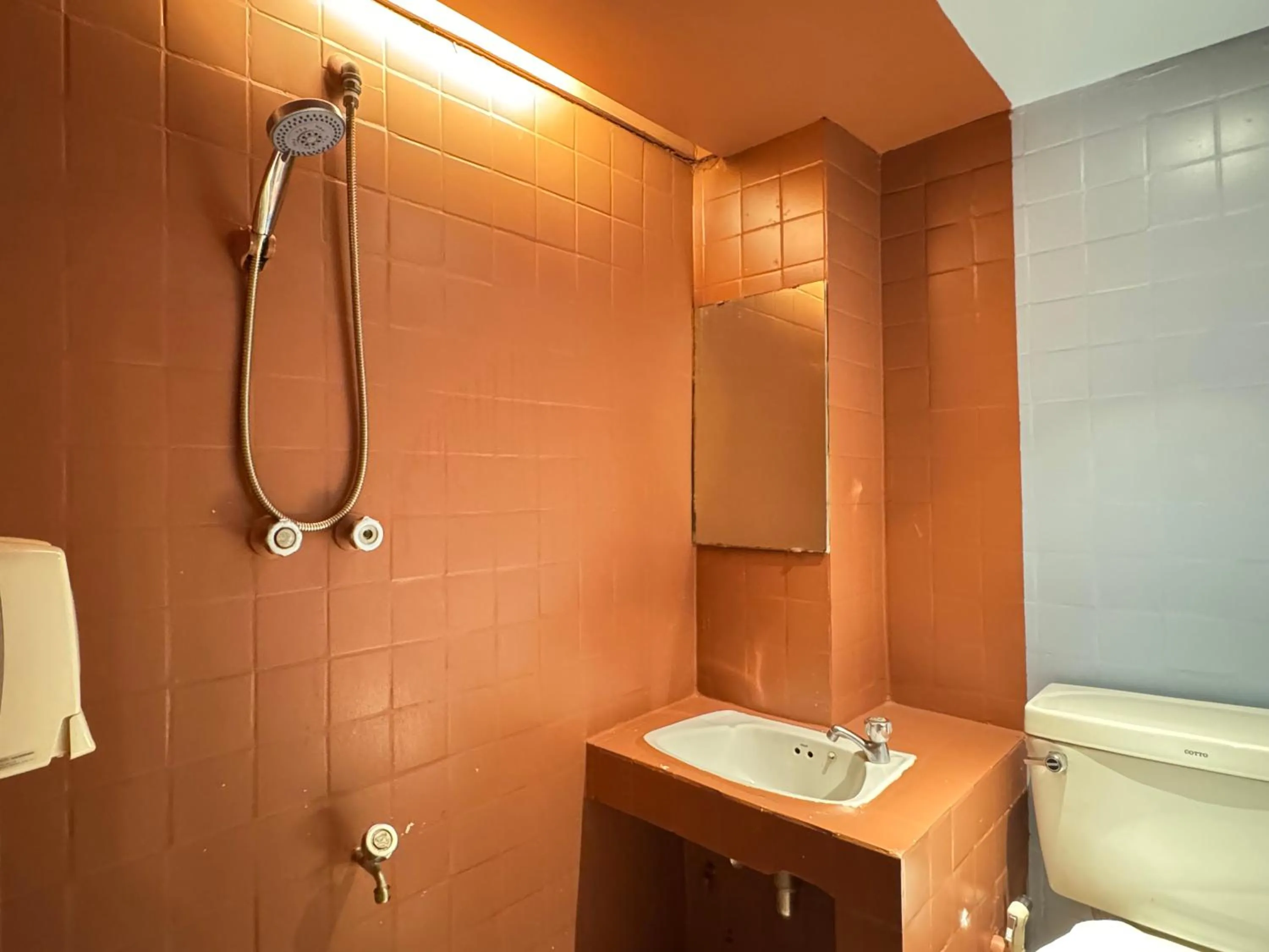 Bathroom in Lai Thai Guest House