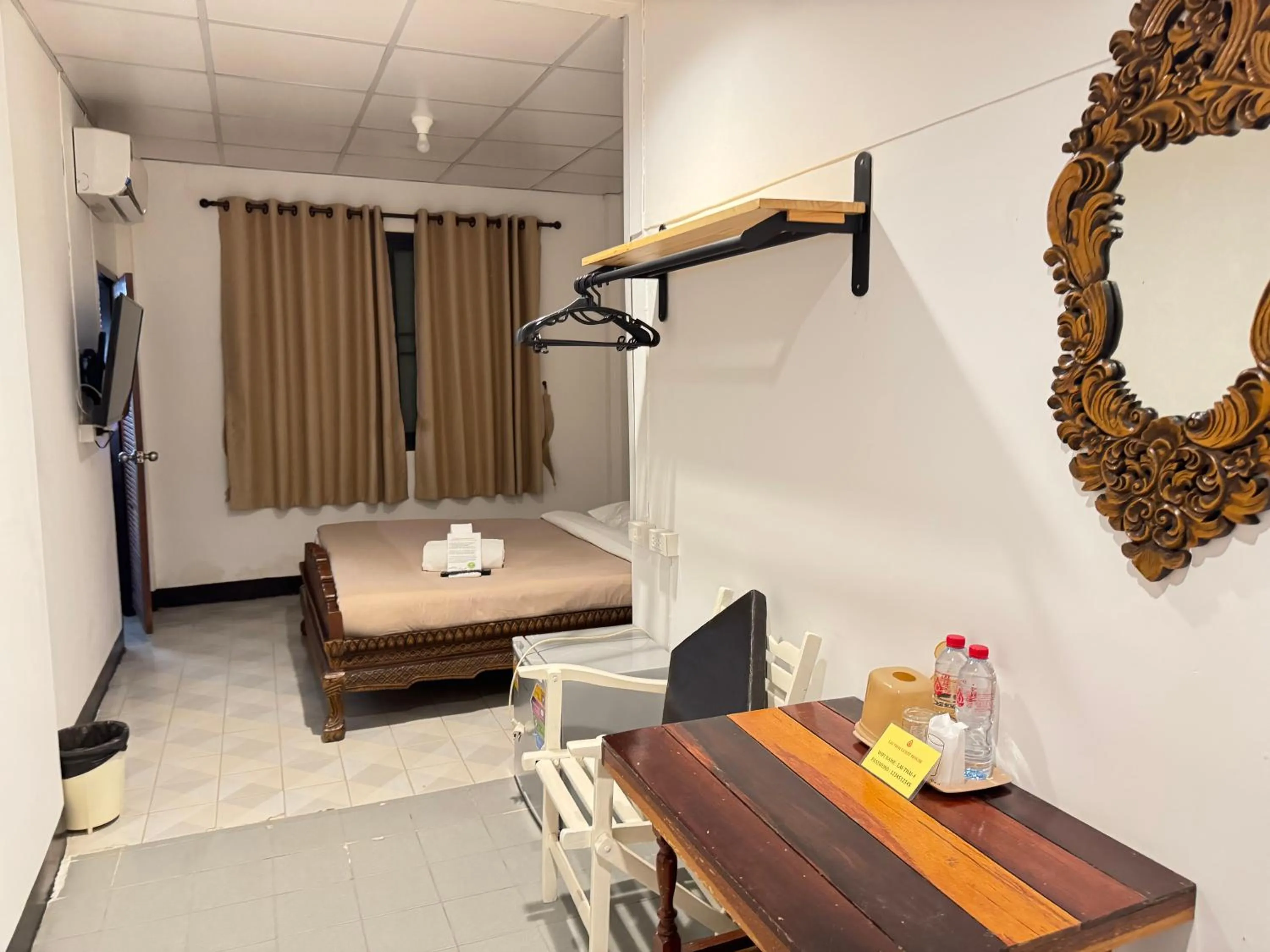 Bed in Lai Thai Guest House