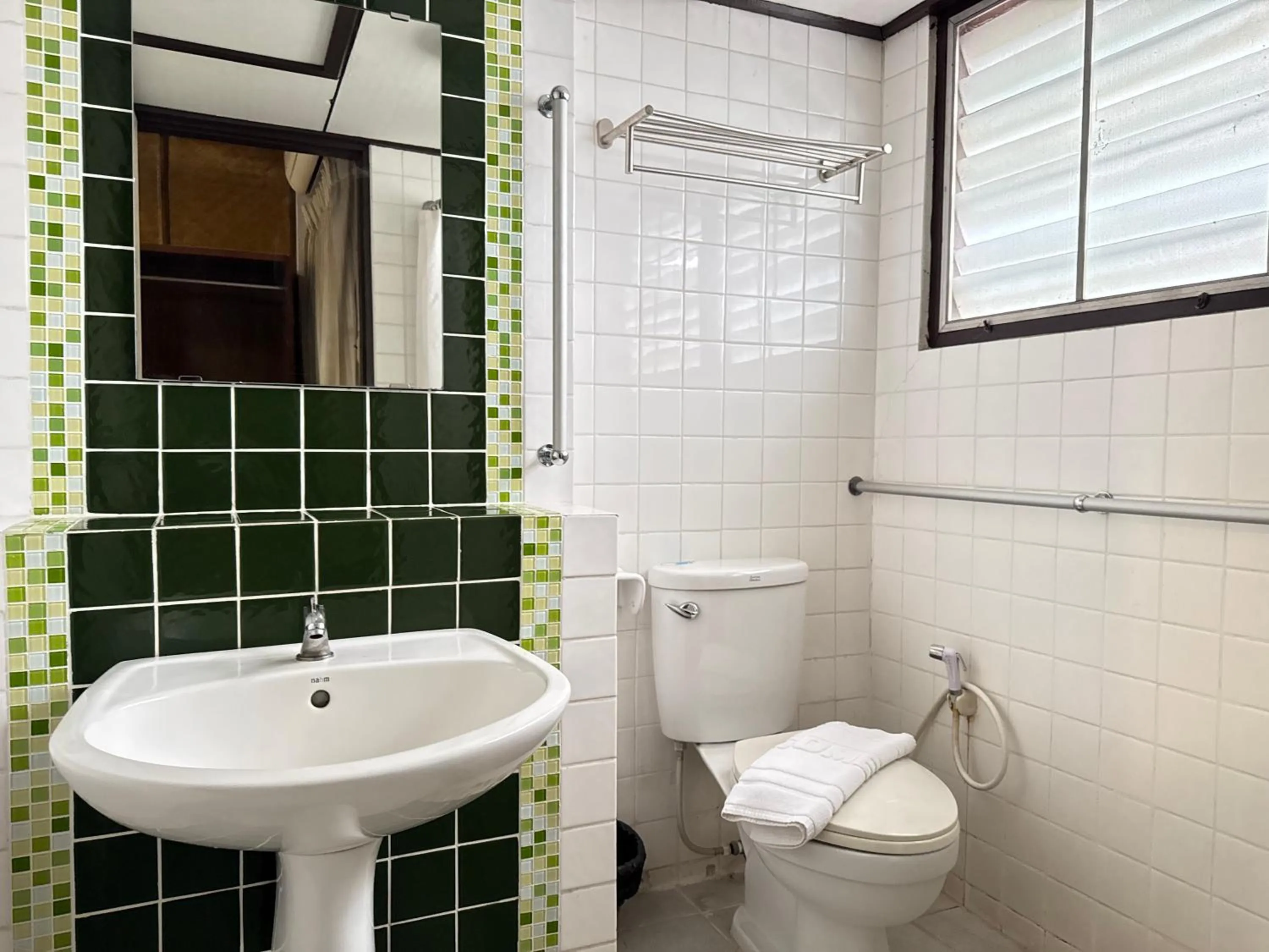 Bathroom in Lai Thai Guest House