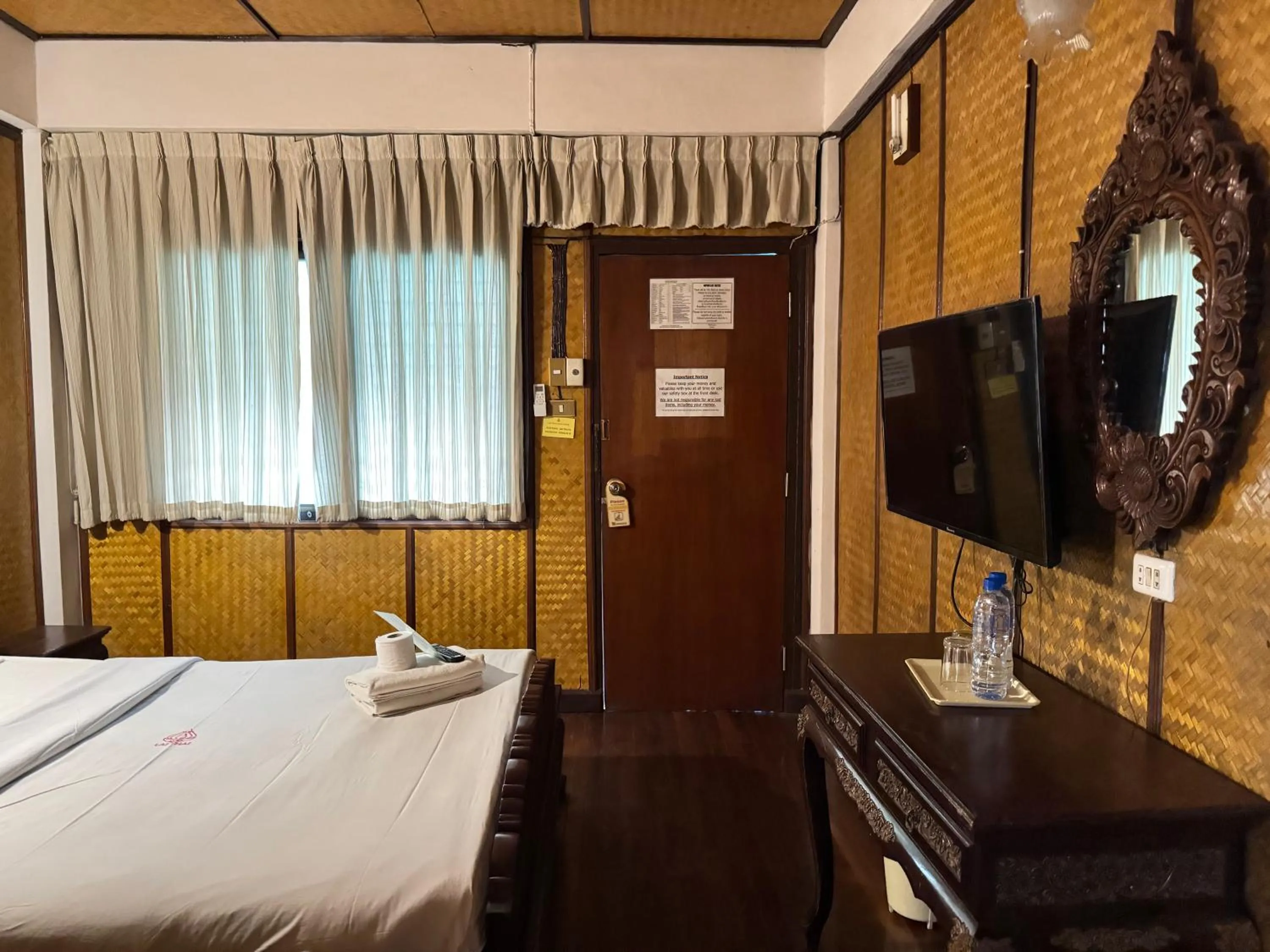 Bed in Lai Thai Guest House