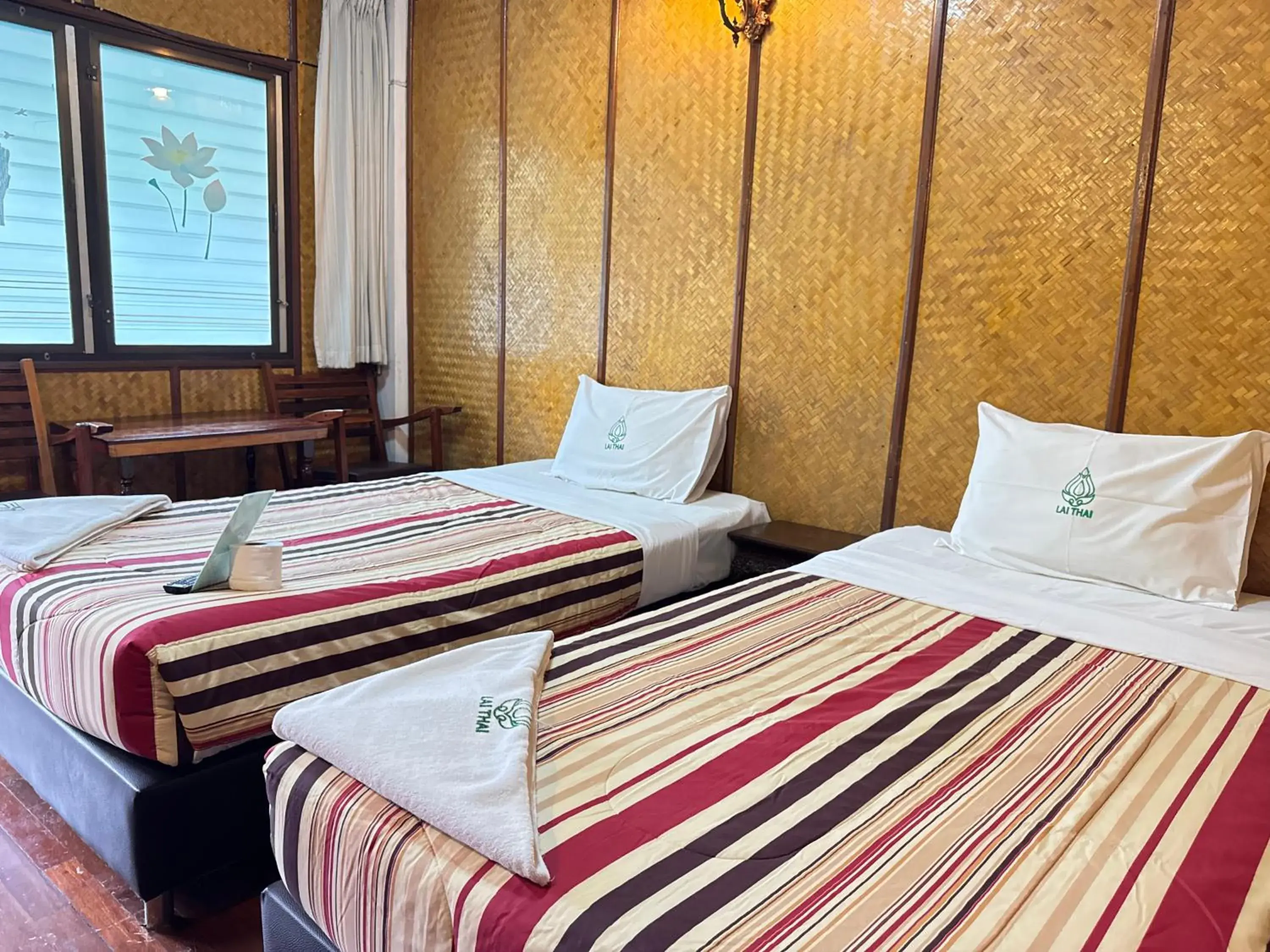 Superior Twin Room in Collection O Khu Mueang near Tha Phae Gate formerly Lai Thai Guesthouse Superior Twin Room in Collection O Khu Mueang near Tha Phae Gate formerly Lai Thai Guesthouse