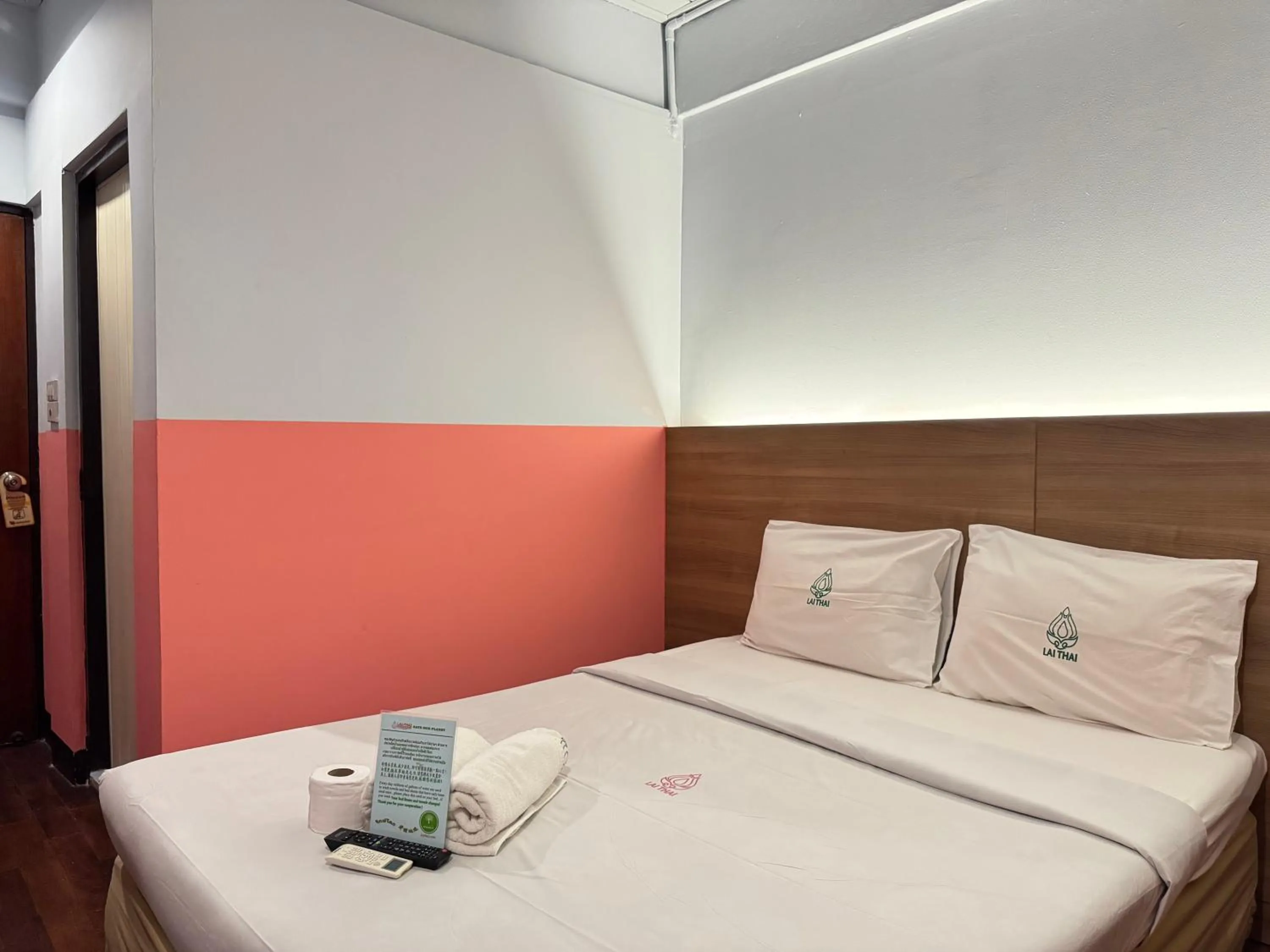 Bed in Lai Thai Guest House