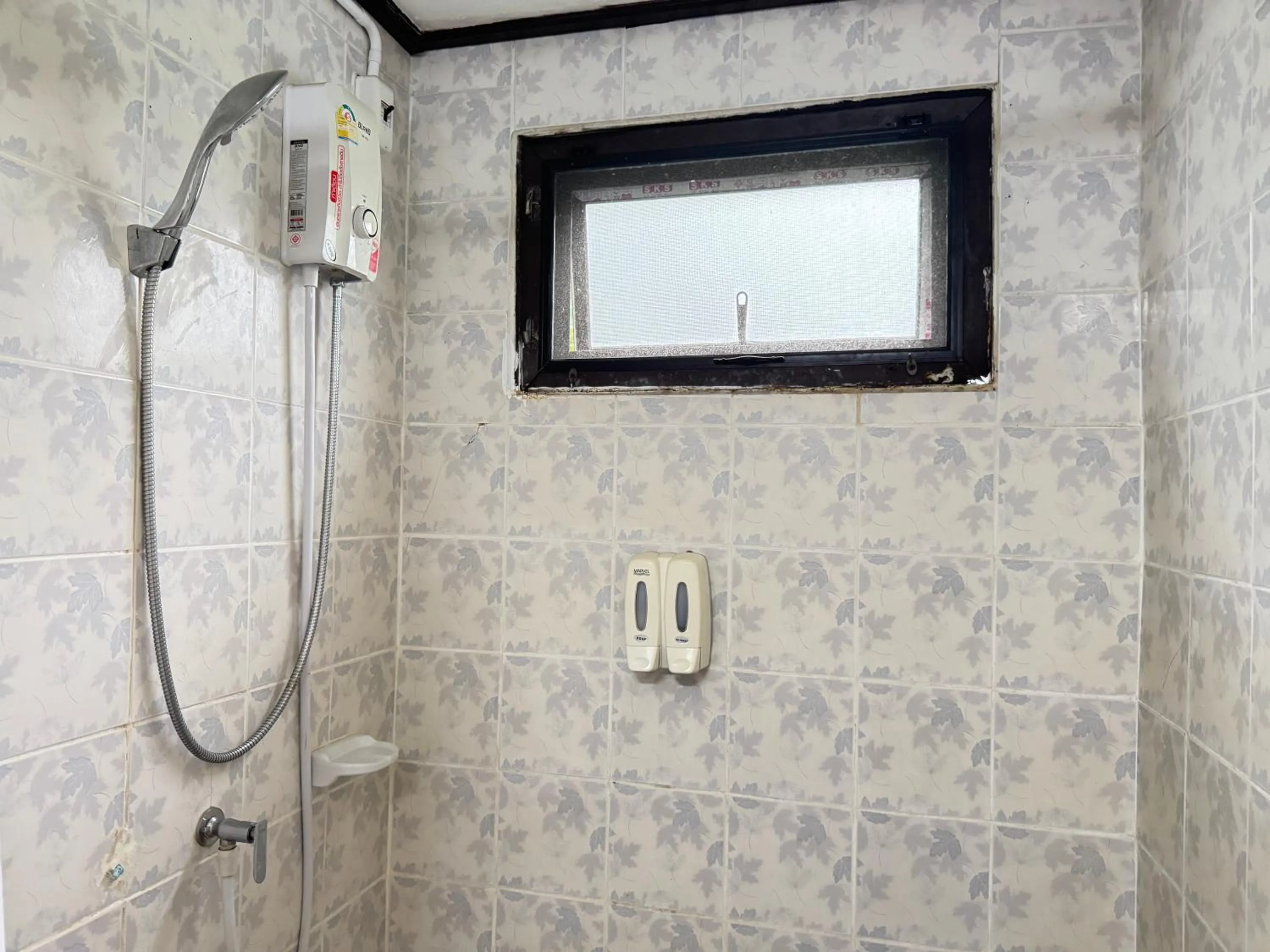 Bathroom in Lai Thai Guest House