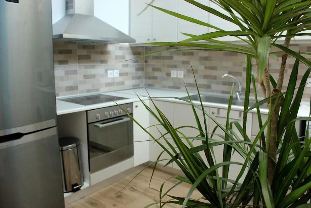 Kitchen or kitchenette in Elizabeth Suites