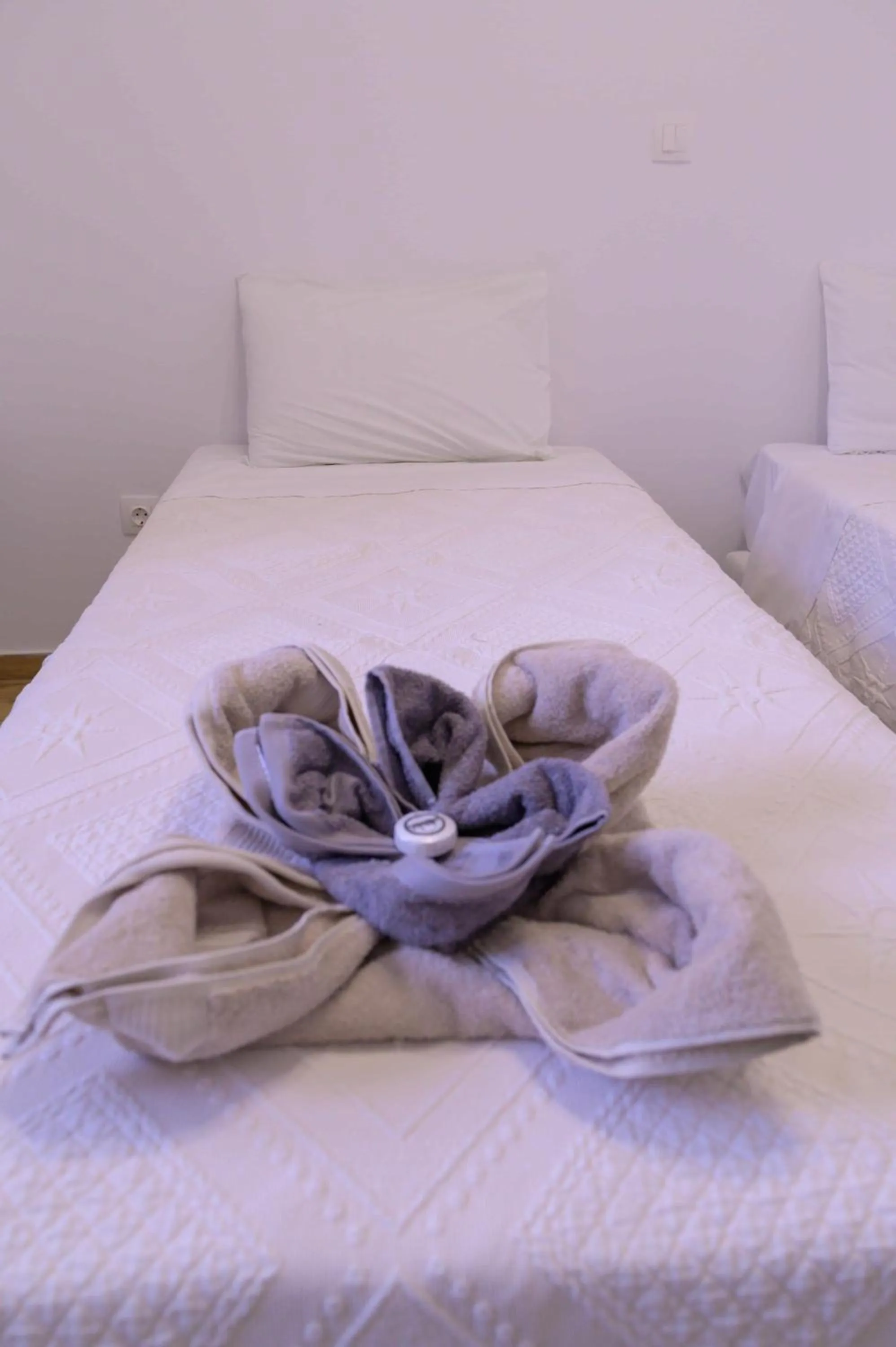 Bed in Elizabeth Suites