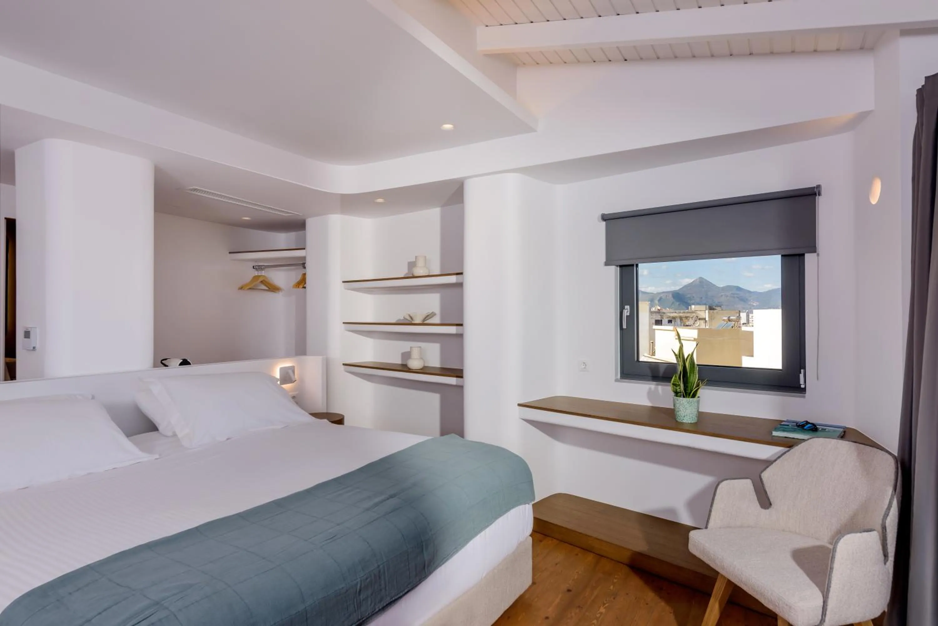 Bedroom, Bed in Iraklion Hotel