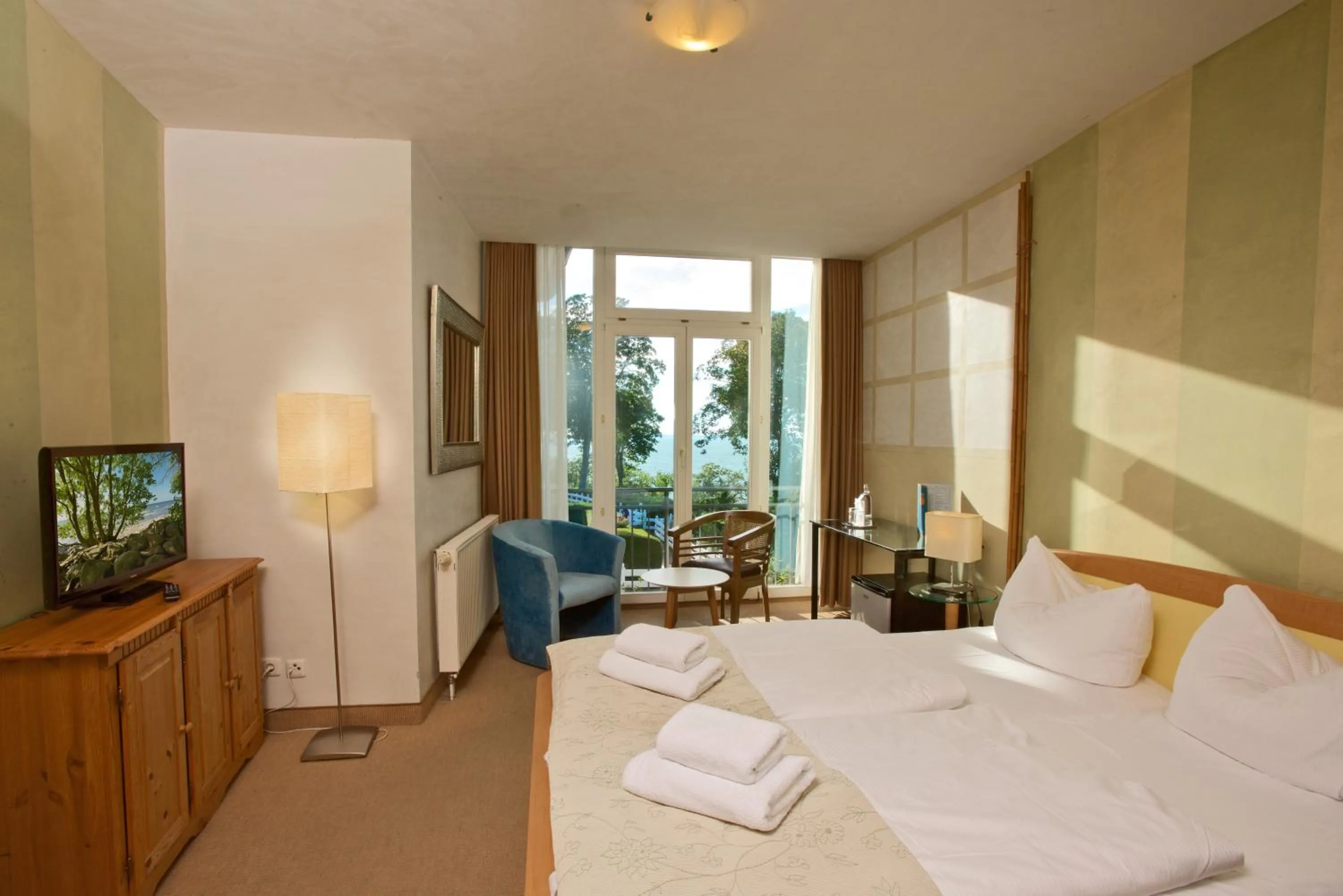 View (from property/room), Bed in Panorama Hotel Lohme