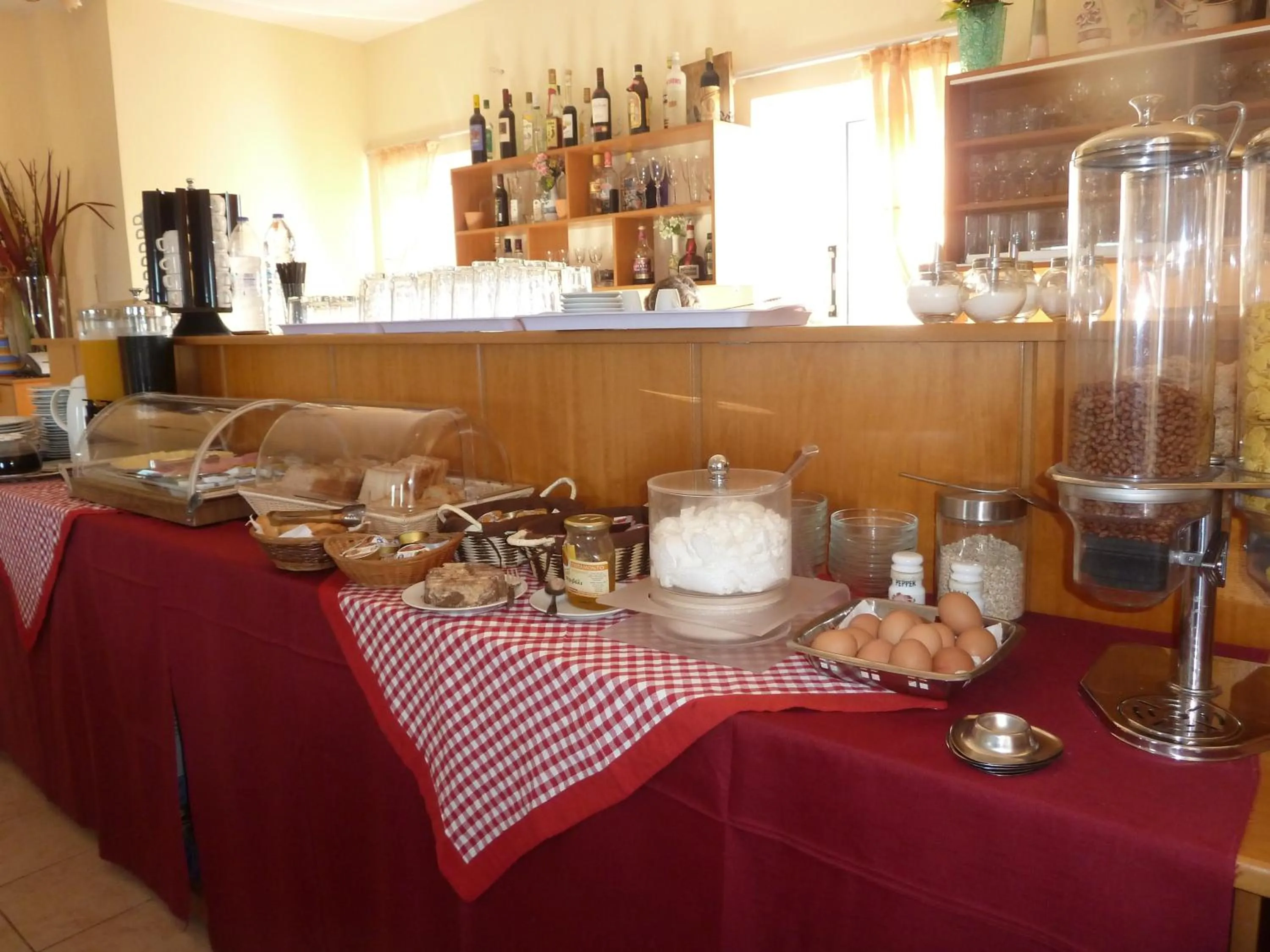 Buffet breakfast in Elafonisos Diamond Resort