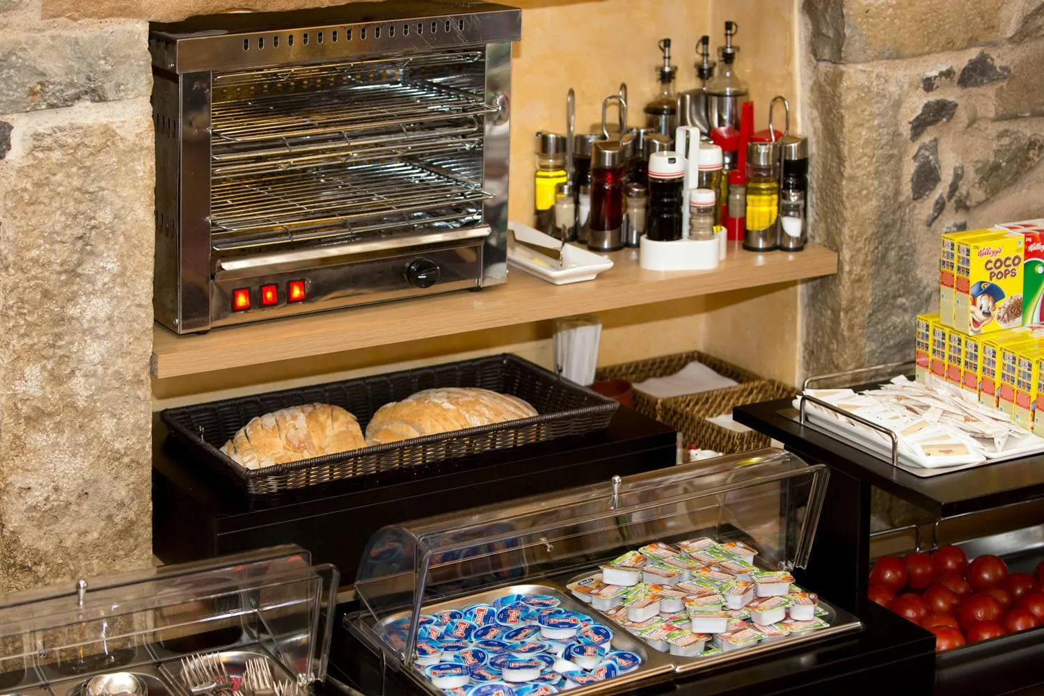 Buffet breakfast in Mas la Casassa