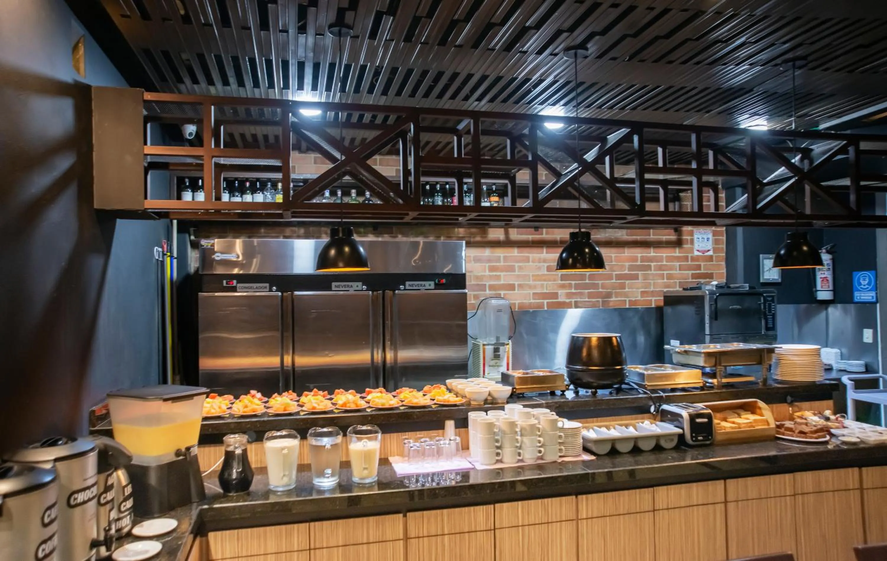 Restaurant/places to eat in Hotel Santa Barbara Real