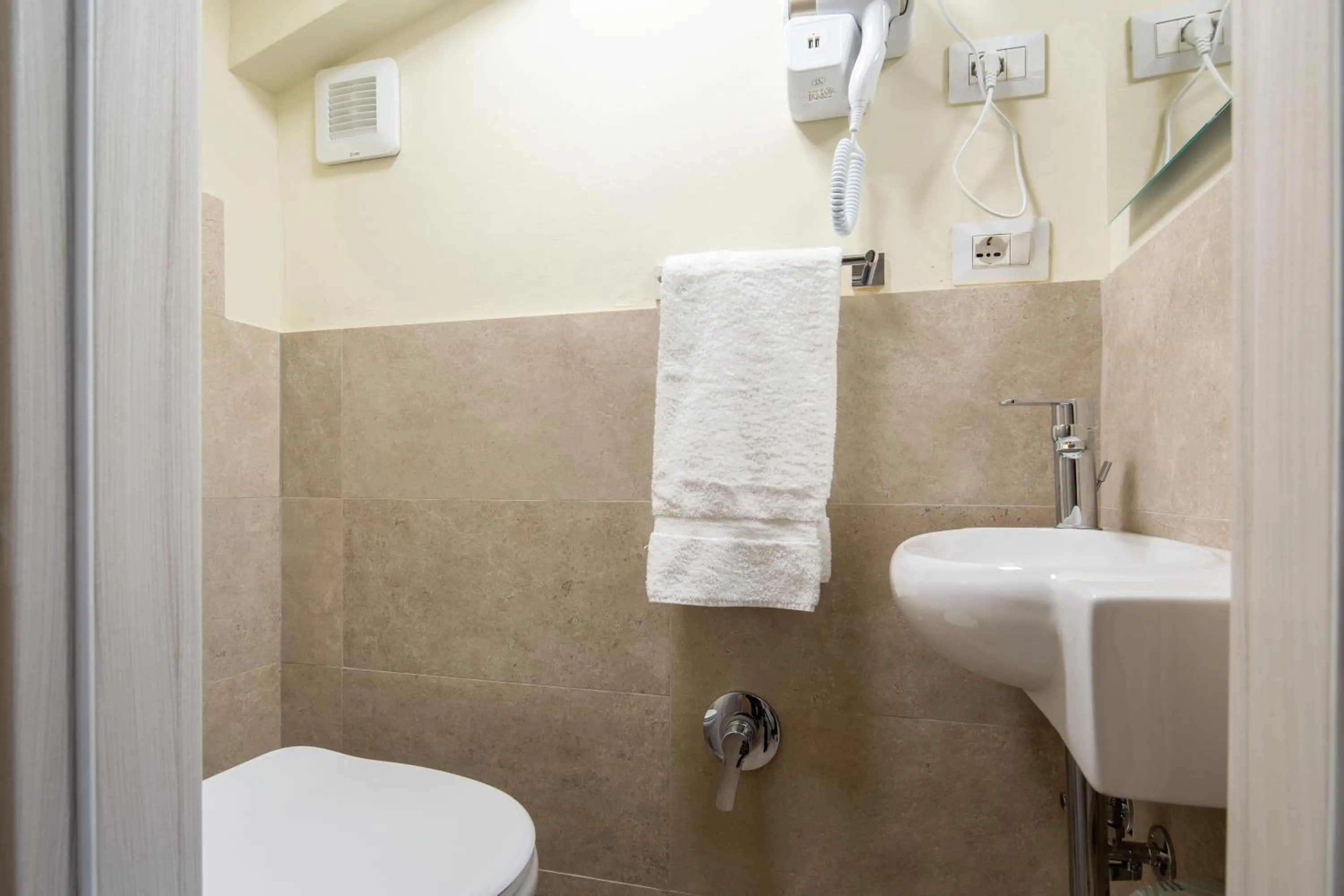 Bathroom in Duomo Apartments by Mmega