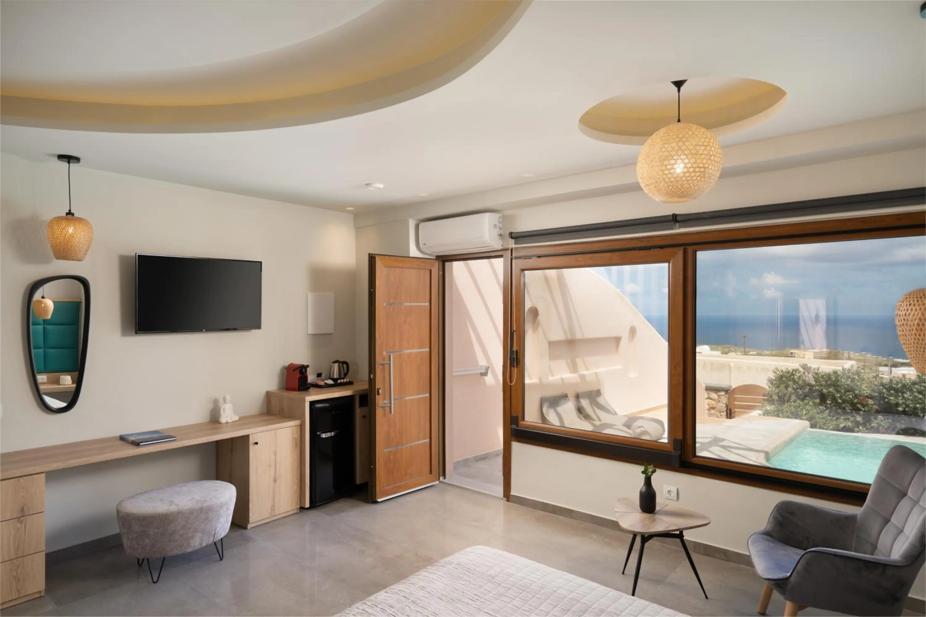 Bed in Perla Nera Suites