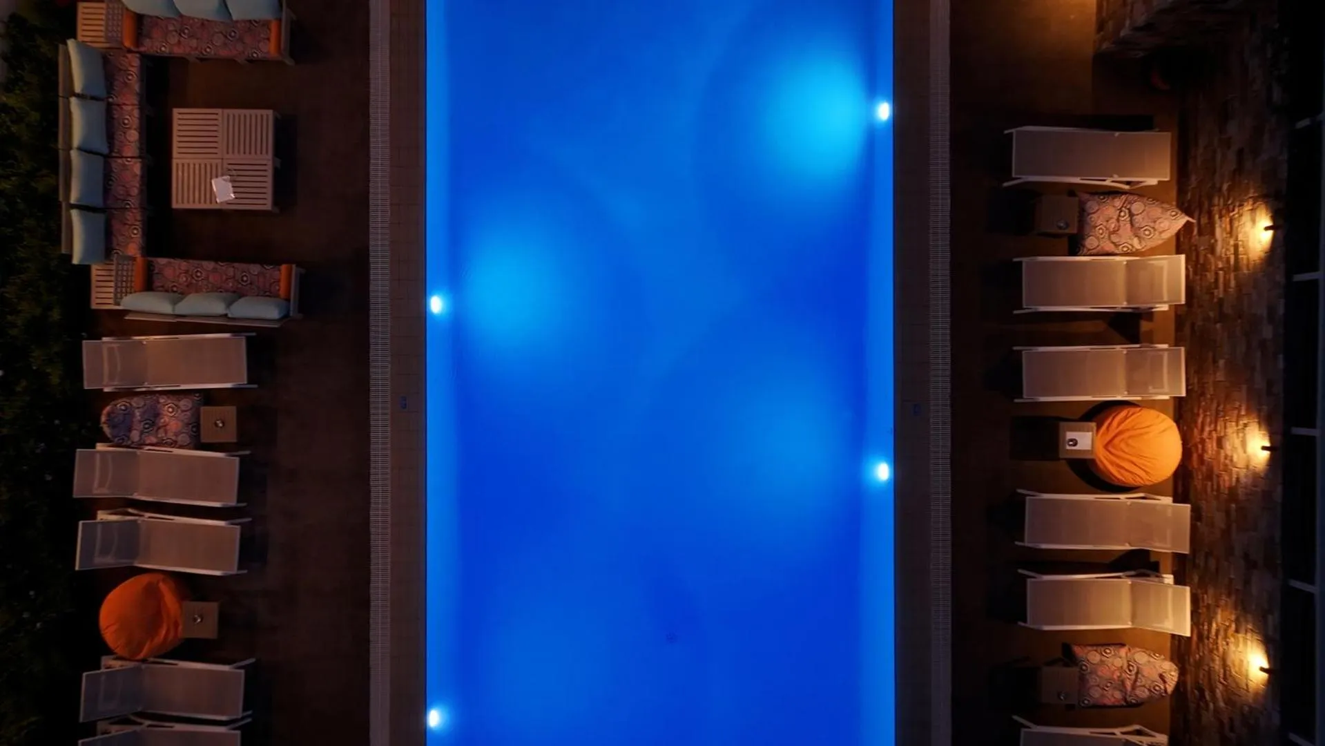 Night in Hotel Nereides