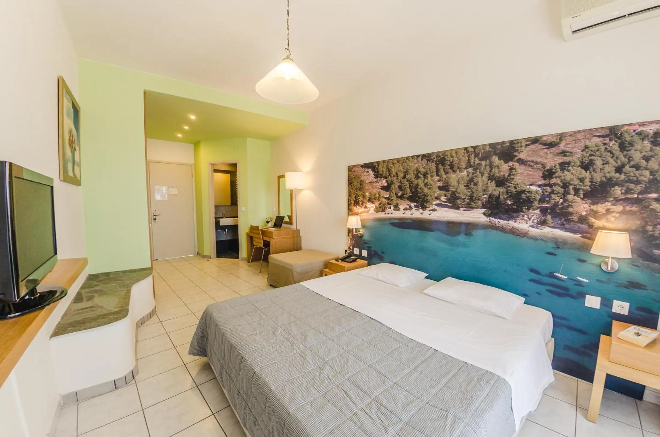 Bed in Hotel Nereides