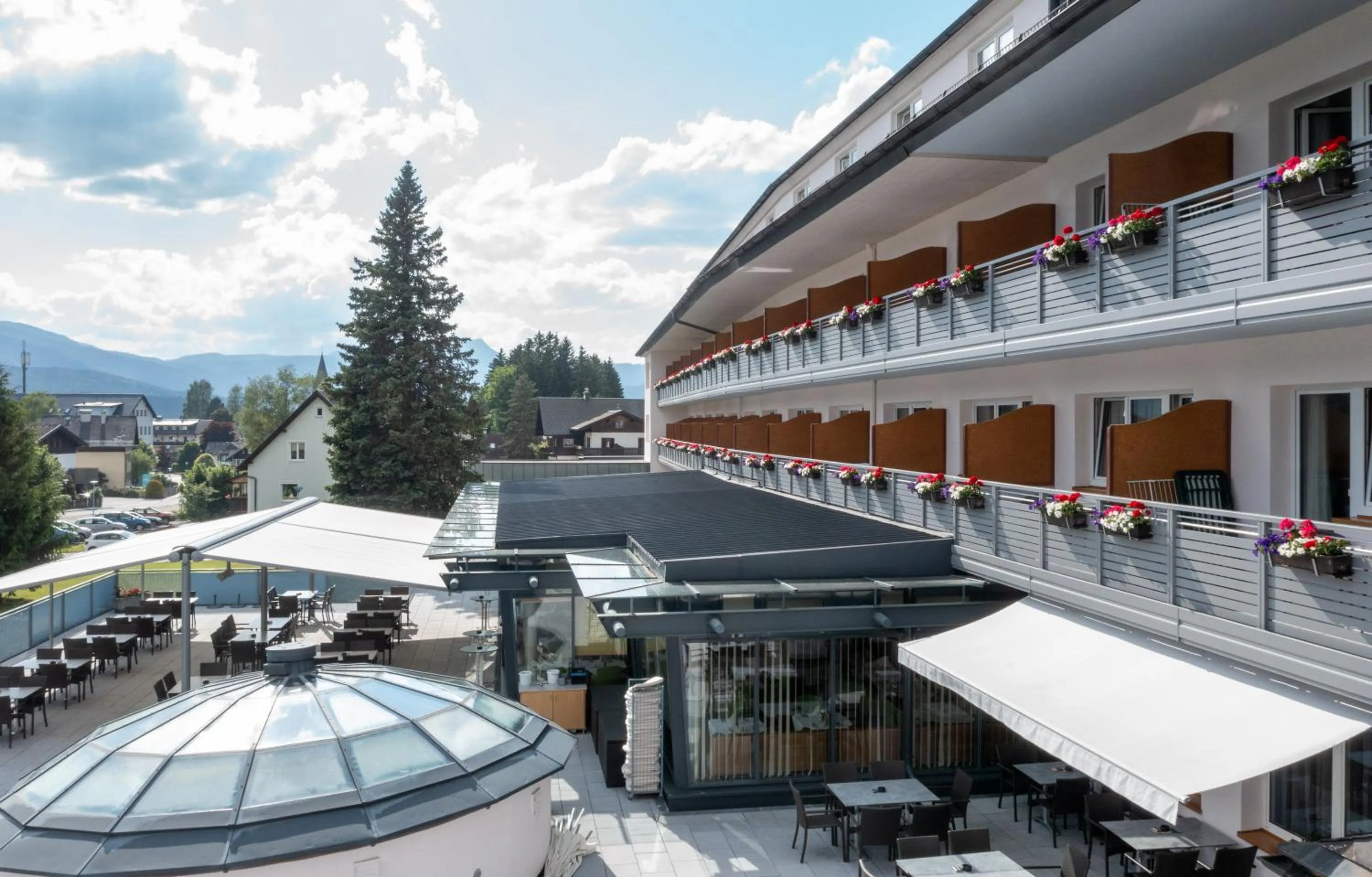 Property building in Hotel-Restaurant Grimmingblick