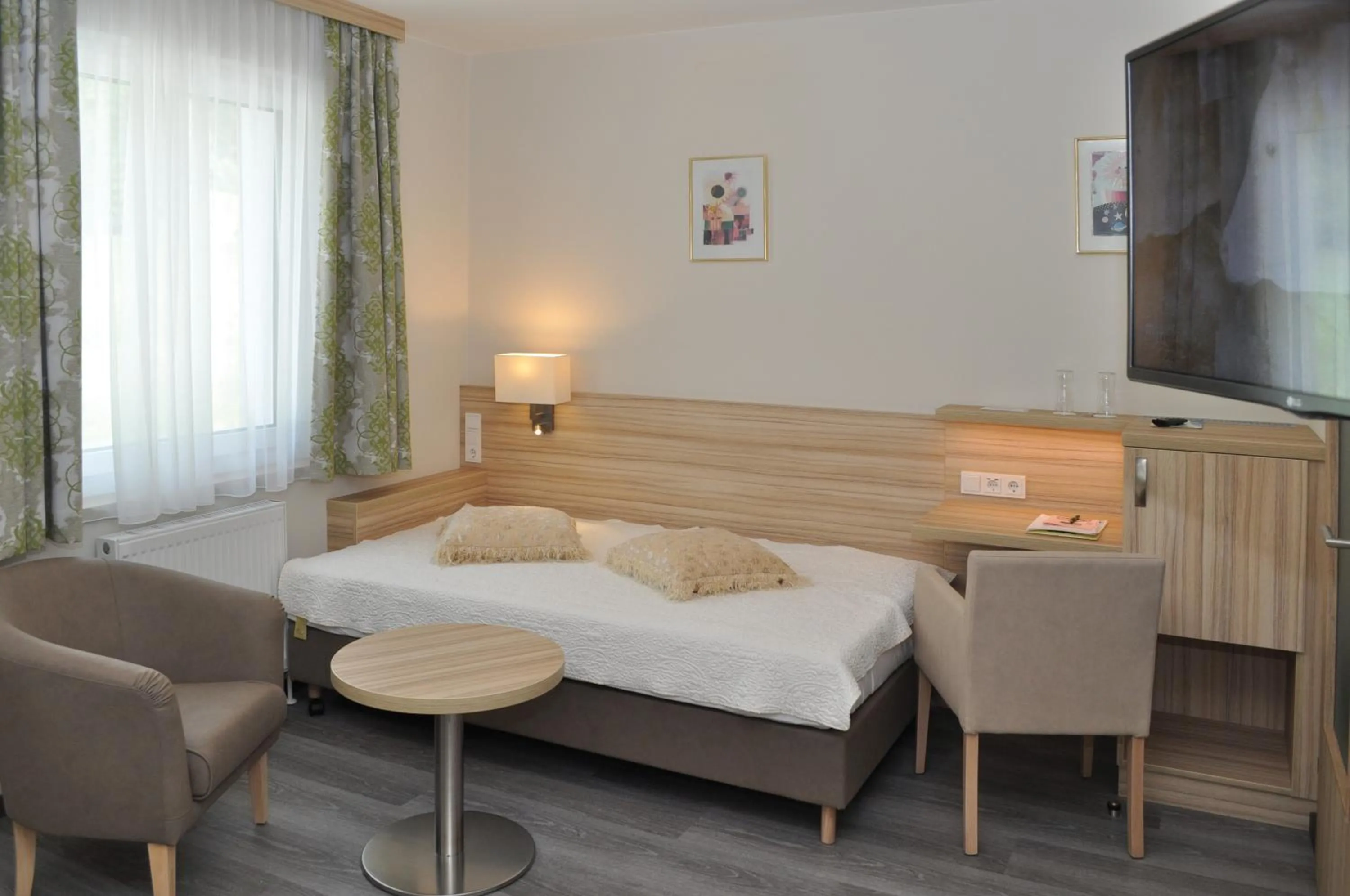 Bed in Hotel-Restaurant Grimmingblick