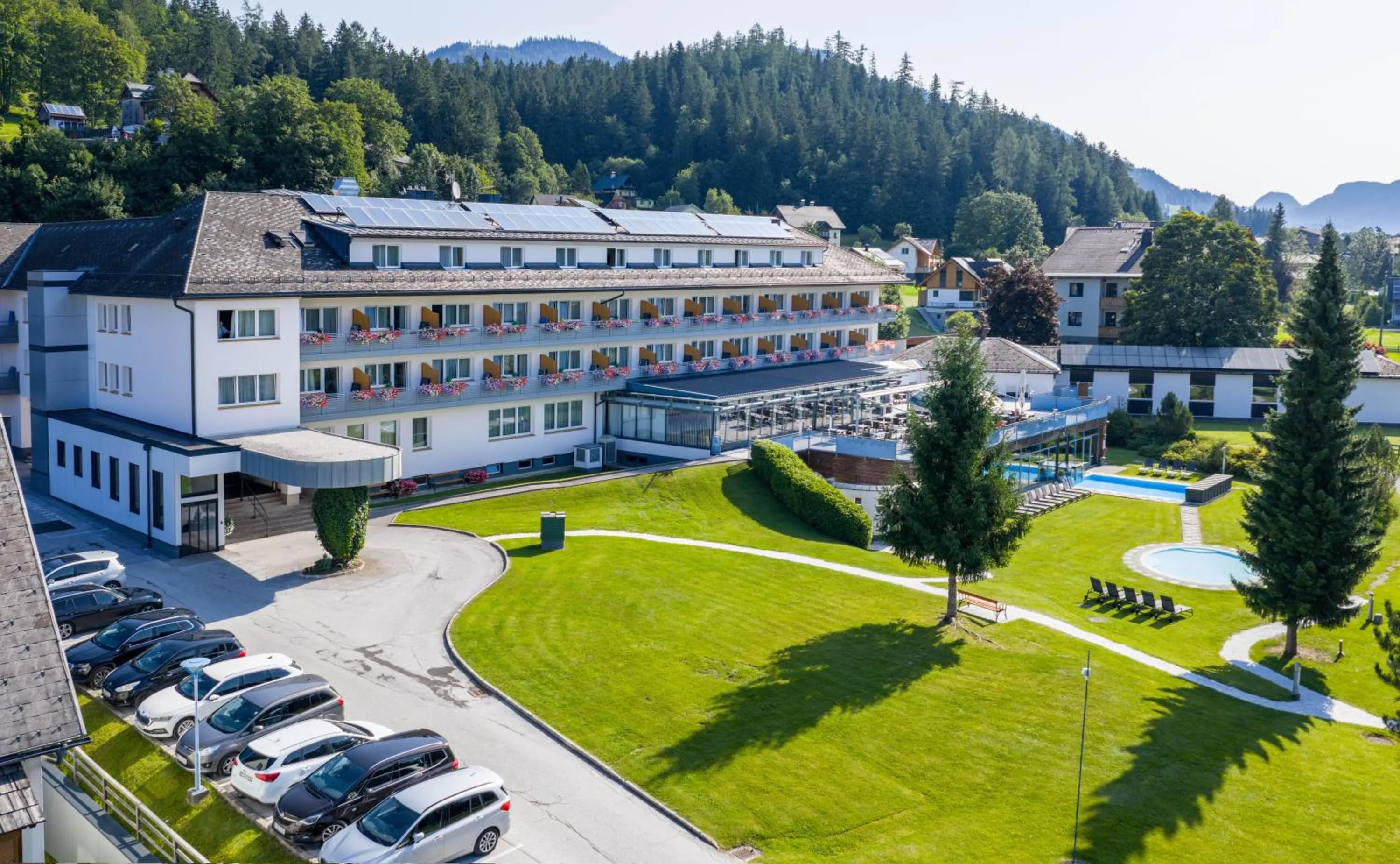 Property building in Hotel-Restaurant Grimmingblick