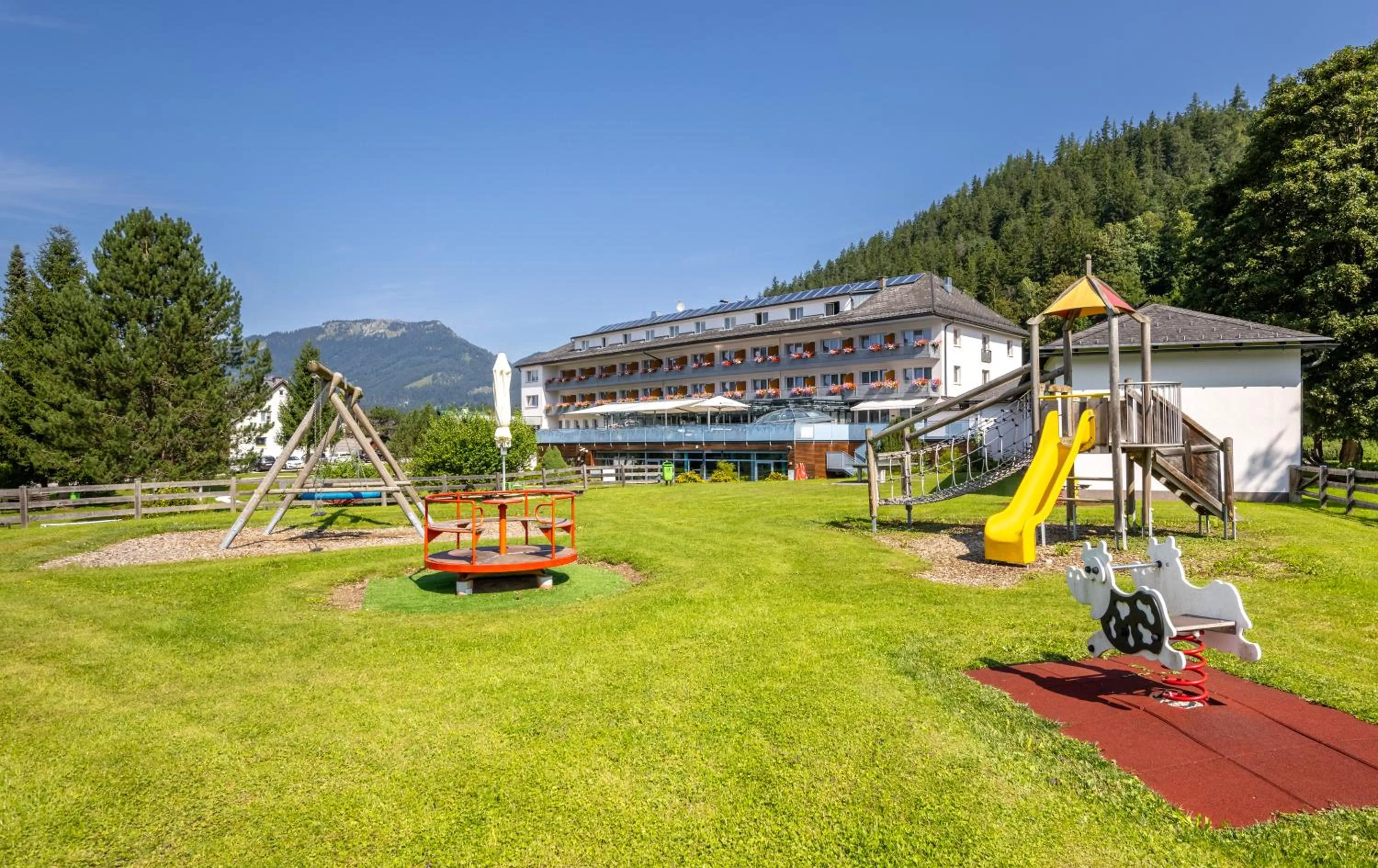 Property building in Hotel-Restaurant Grimmingblick