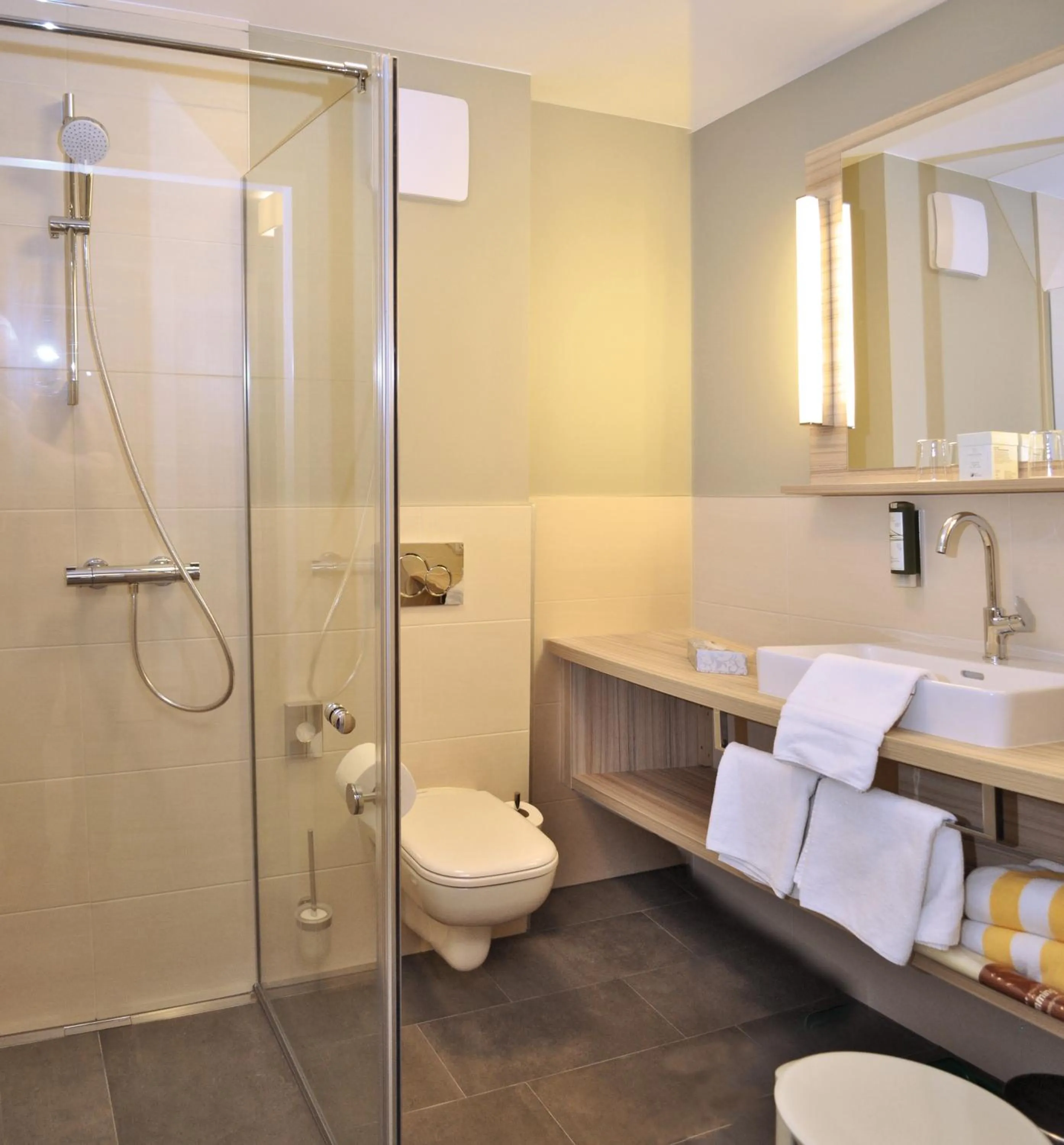 Bathroom in Hotel-Restaurant Grimmingblick