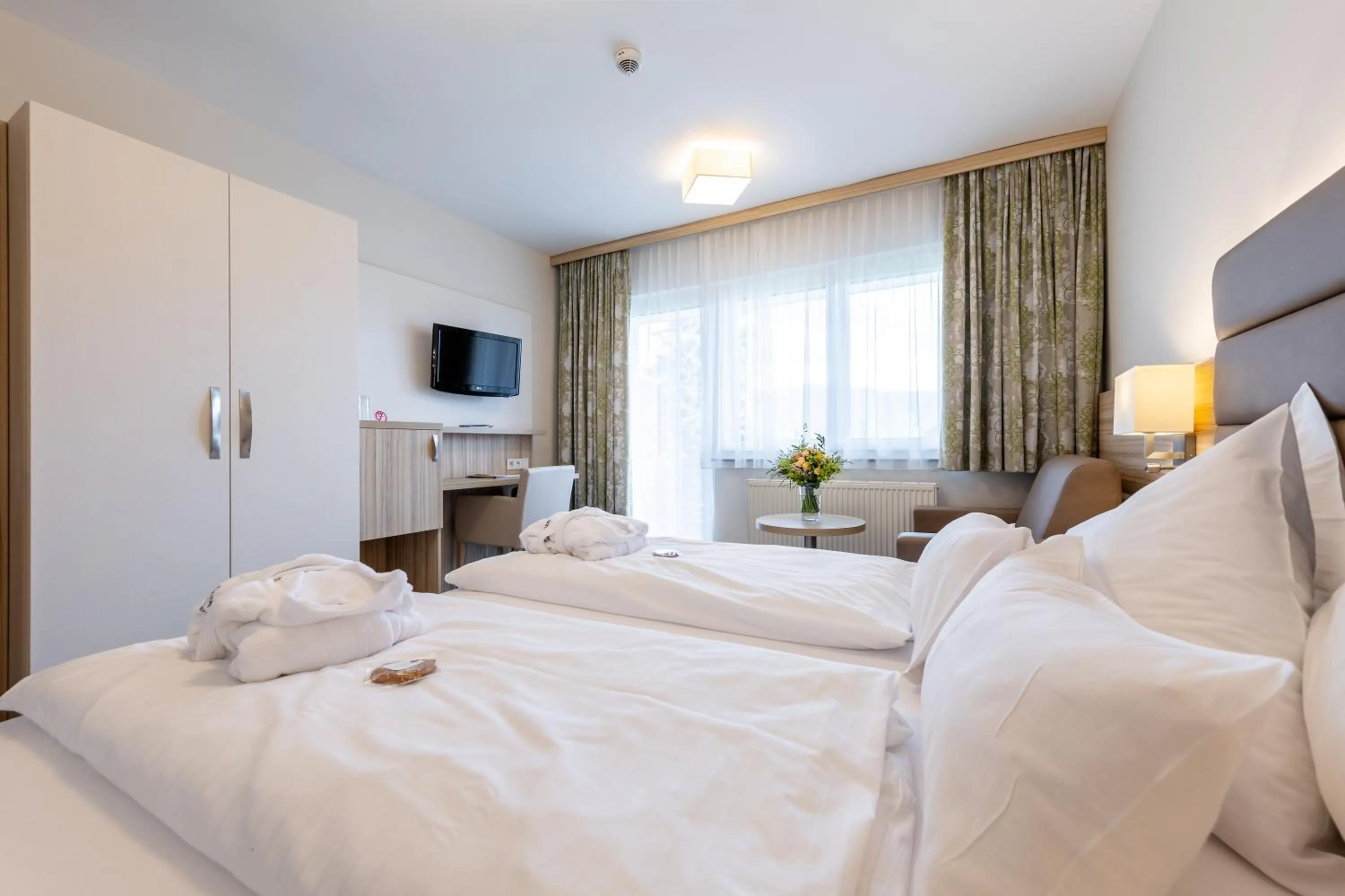 Photo of the whole room in Hotel-Restaurant Grimmingblick