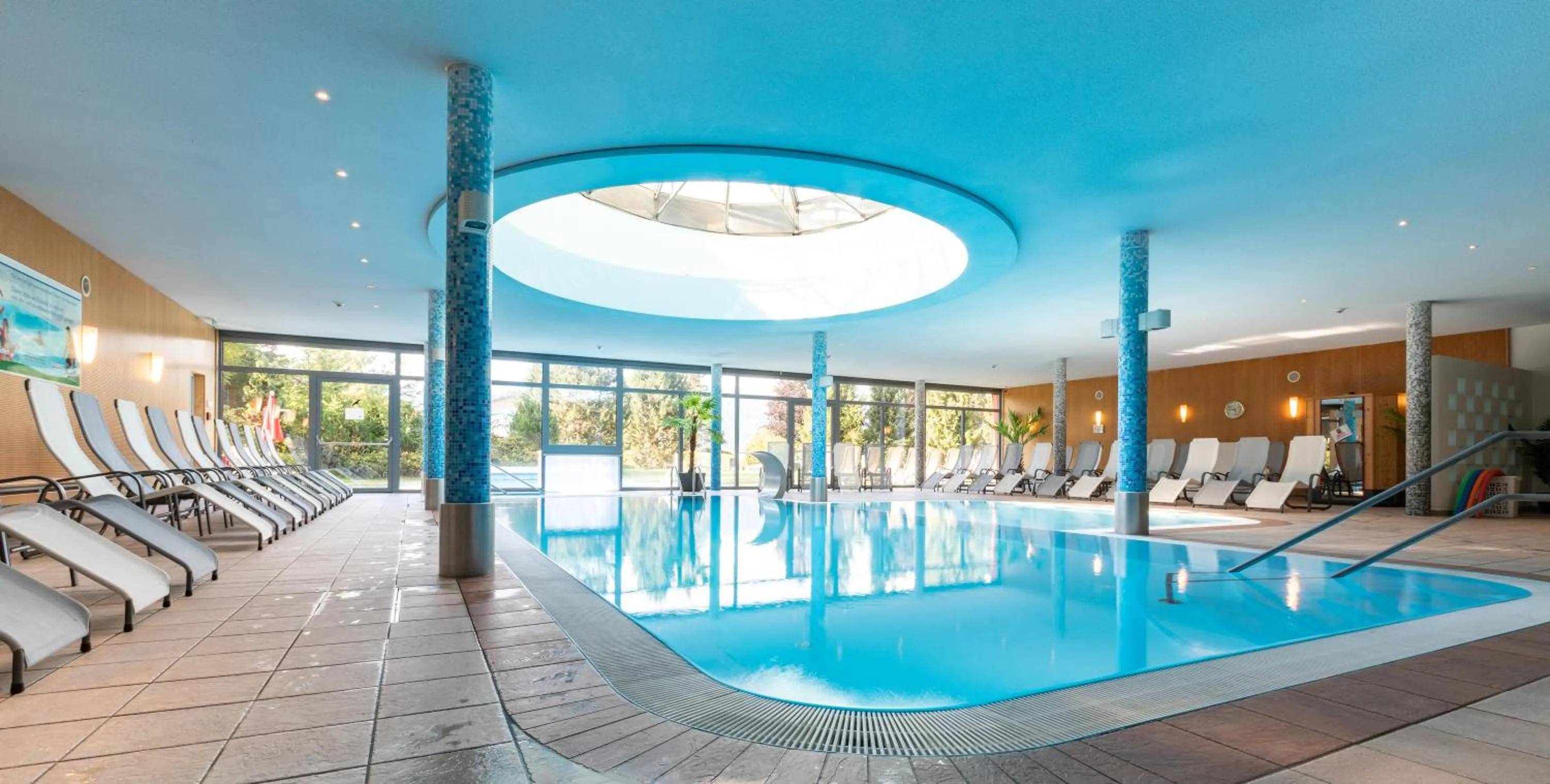 Swimming pool in Hotel-Restaurant Grimmingblick