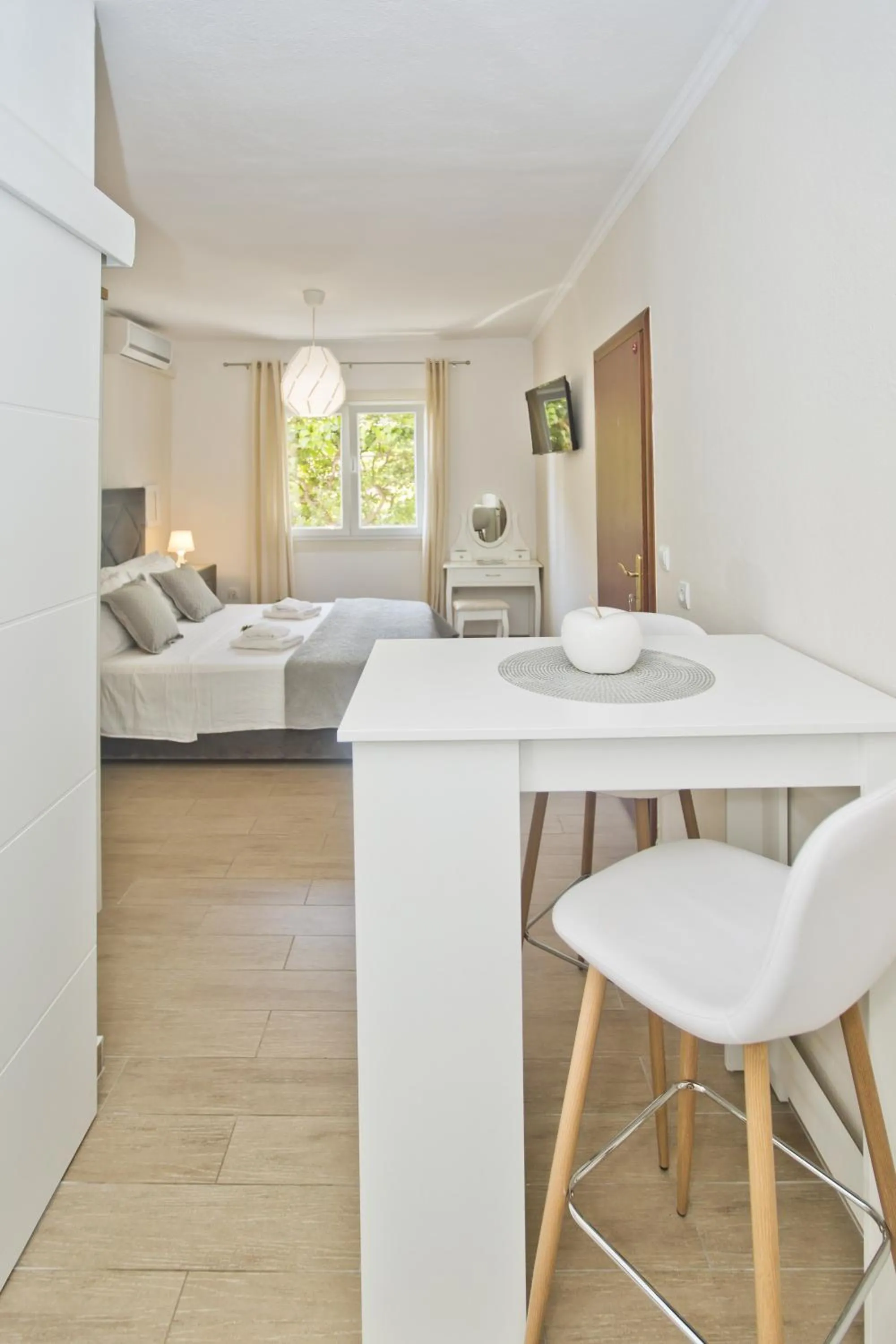Photo of the whole room, Bed in Villa Milton Hvar