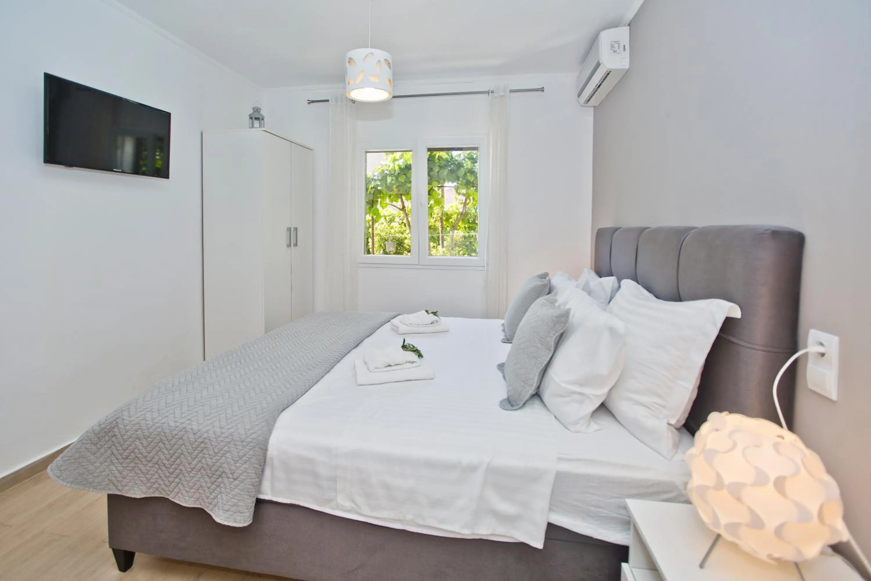 Bed in Villa Milton Hvar