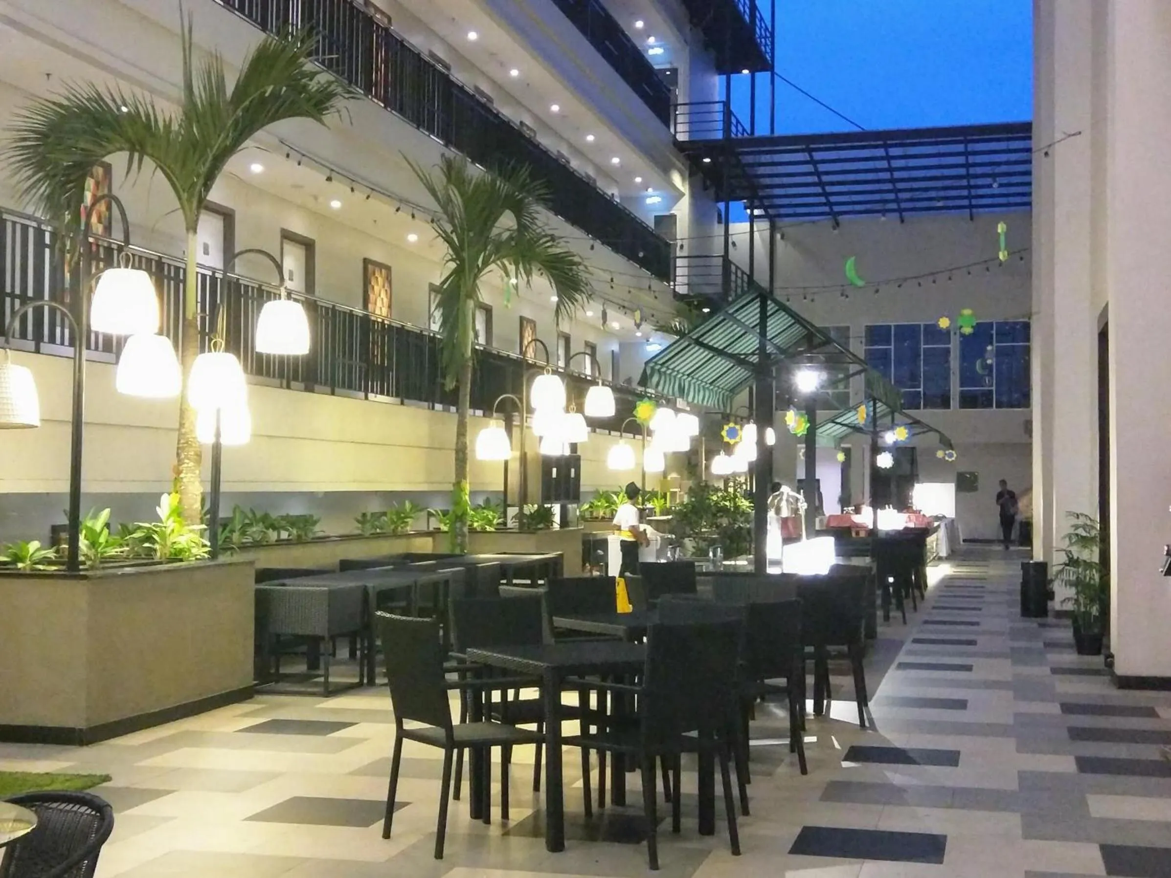 Restaurant/places to eat in TechieRoom Kotlin at Clove Garden Residence