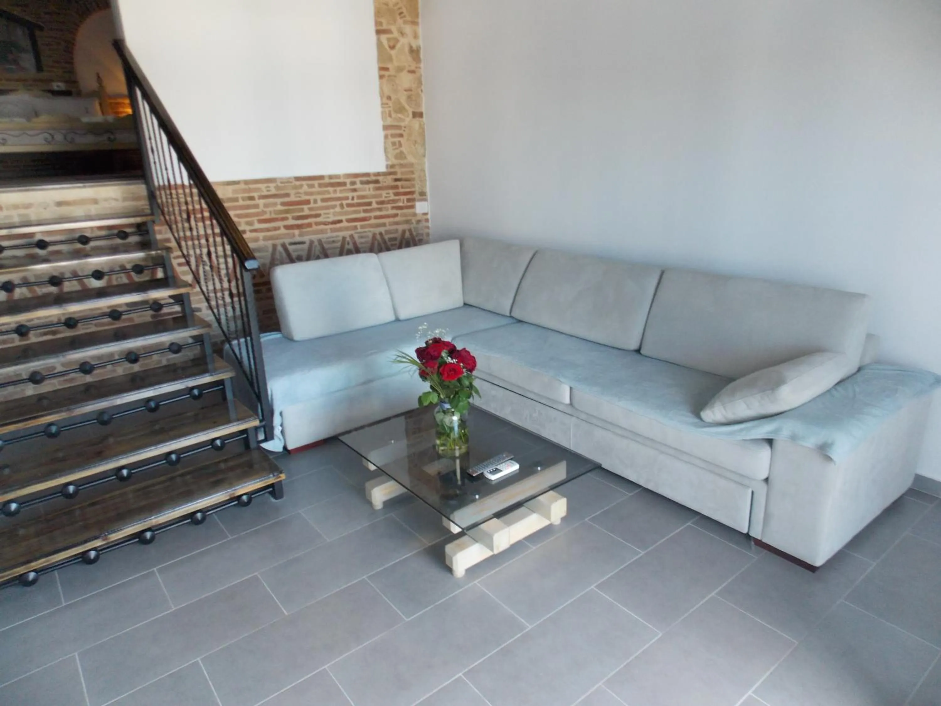 Living room in Sunset Suites